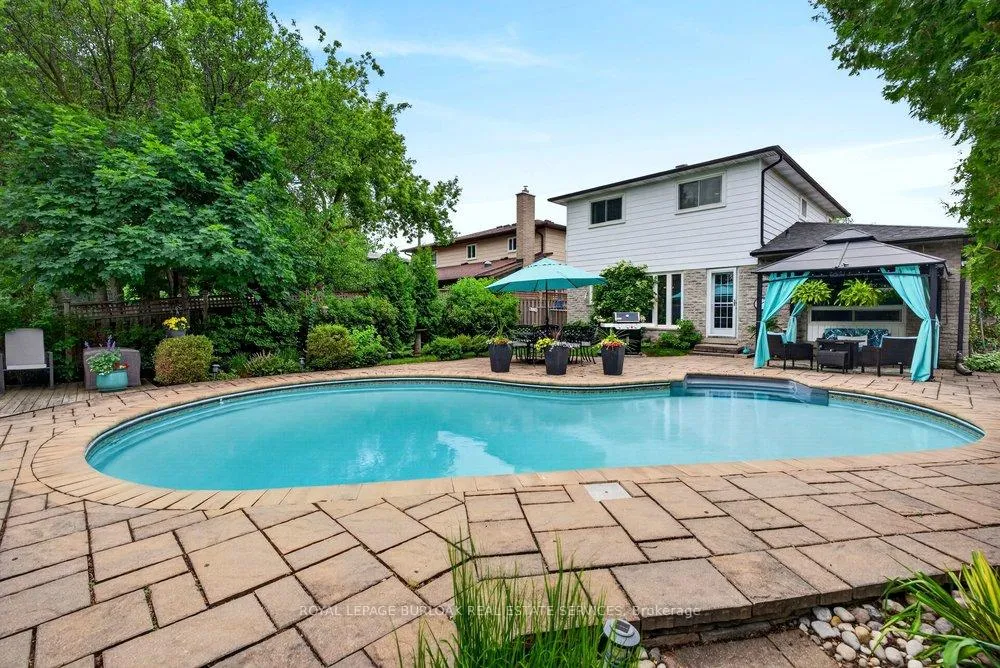 Photo 2 of 2341 Duncaster Drive, Burlington, Brant Hills — HOMEH