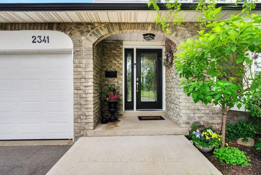 Photo 5 of 2341 Duncaster Drive, Burlington, Brant Hills — HOMEH