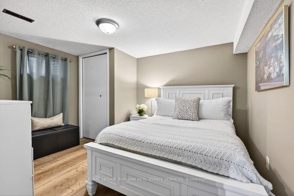 Photo 26 of 2341 Duncaster Drive, Burlington, Brant Hills — HOMEH