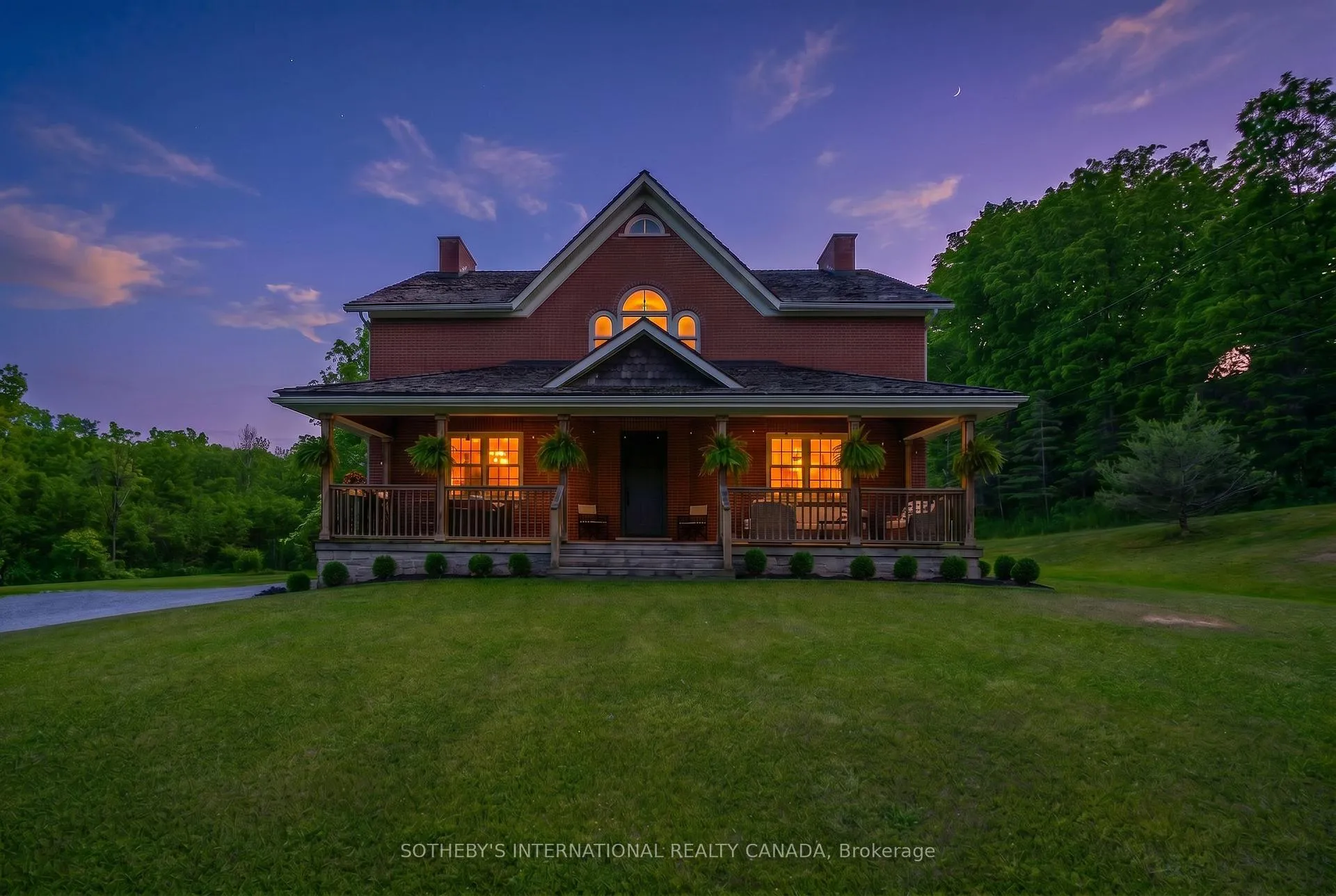 Photo of 2877 McSherry Lane