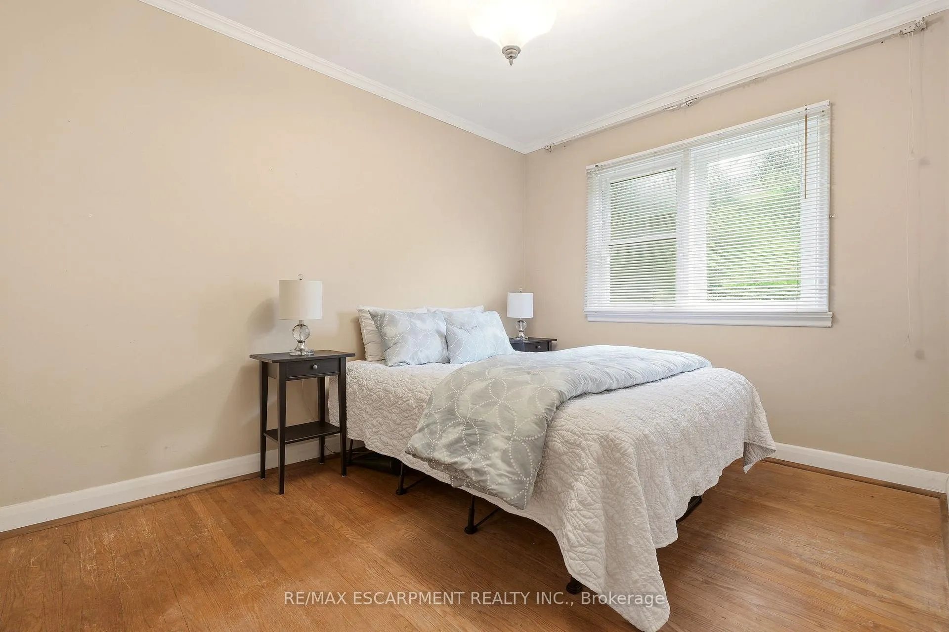 Photo 21 of 1059 Shepherds Drive, Burlington, LaSalle — HOMEH