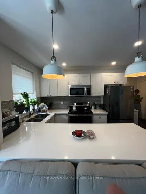 Photo 2 of Unit 204, 18 Anglesey Boulevard, Etobicoke, Edenbridge-Humber Valley — HOMEH