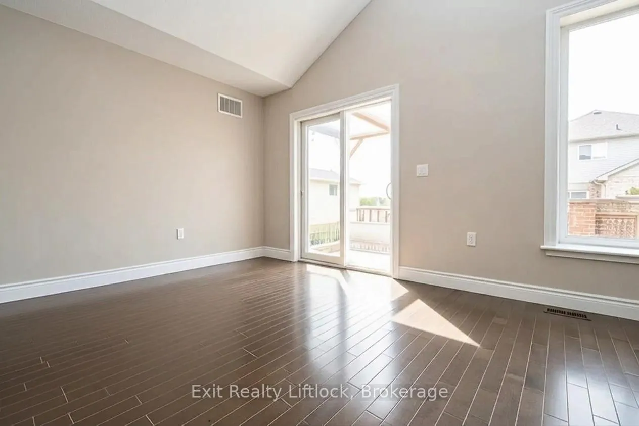 Photo 9 of 2679 Foxmeadow Road, Peterborough, Ashburnham Ward 4 — HOMEH