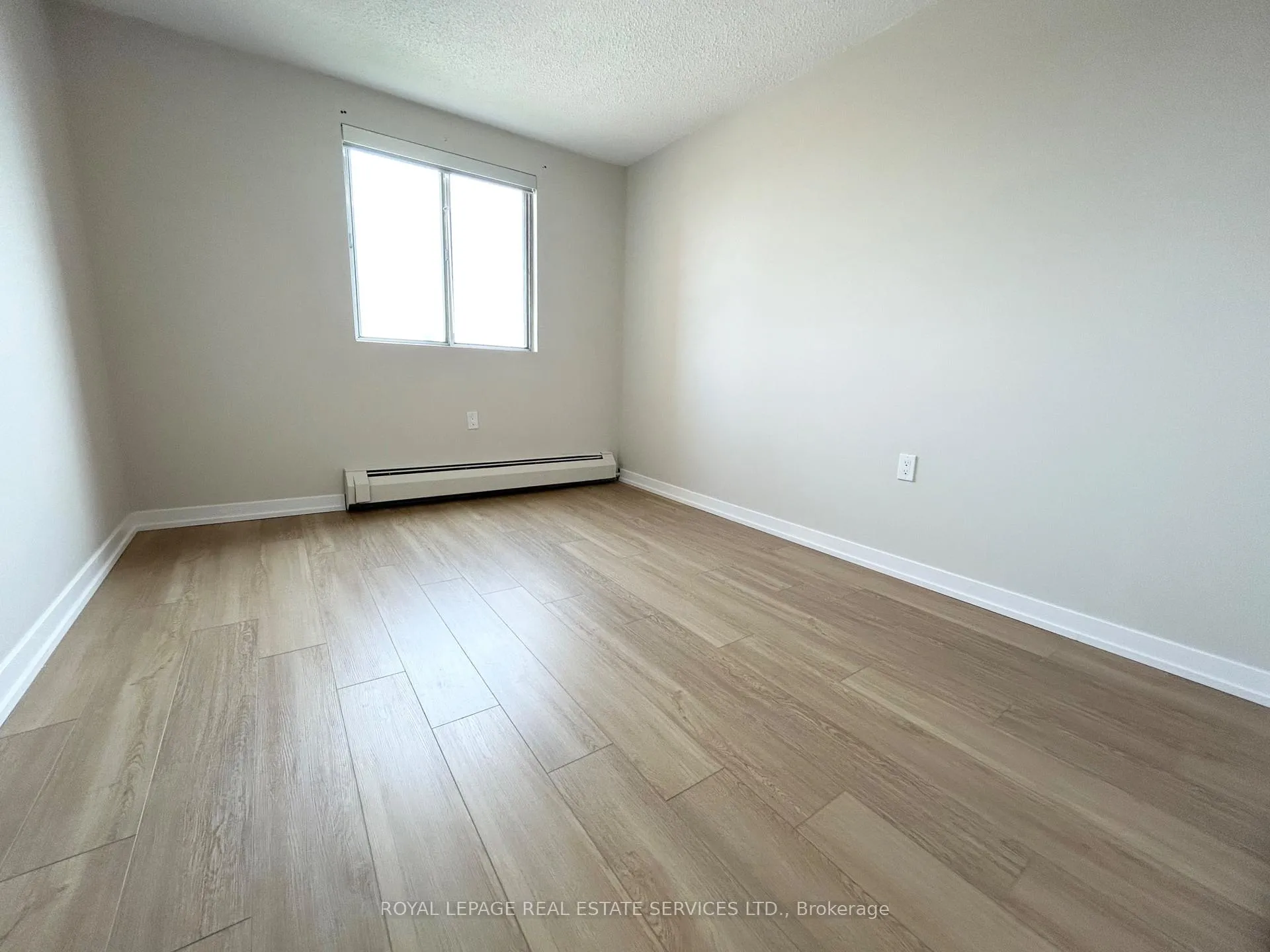 Photo 13 of Unit 1005, 82 Millside Drive, Milton, Old Milton — HOMEH