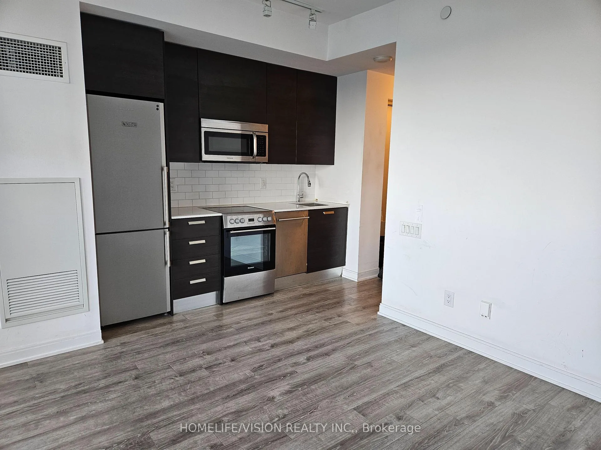 Photo 3 of Unit 4207, 42 Charles Street E, Toronto, Church-Yonge Corridor — HOMEH