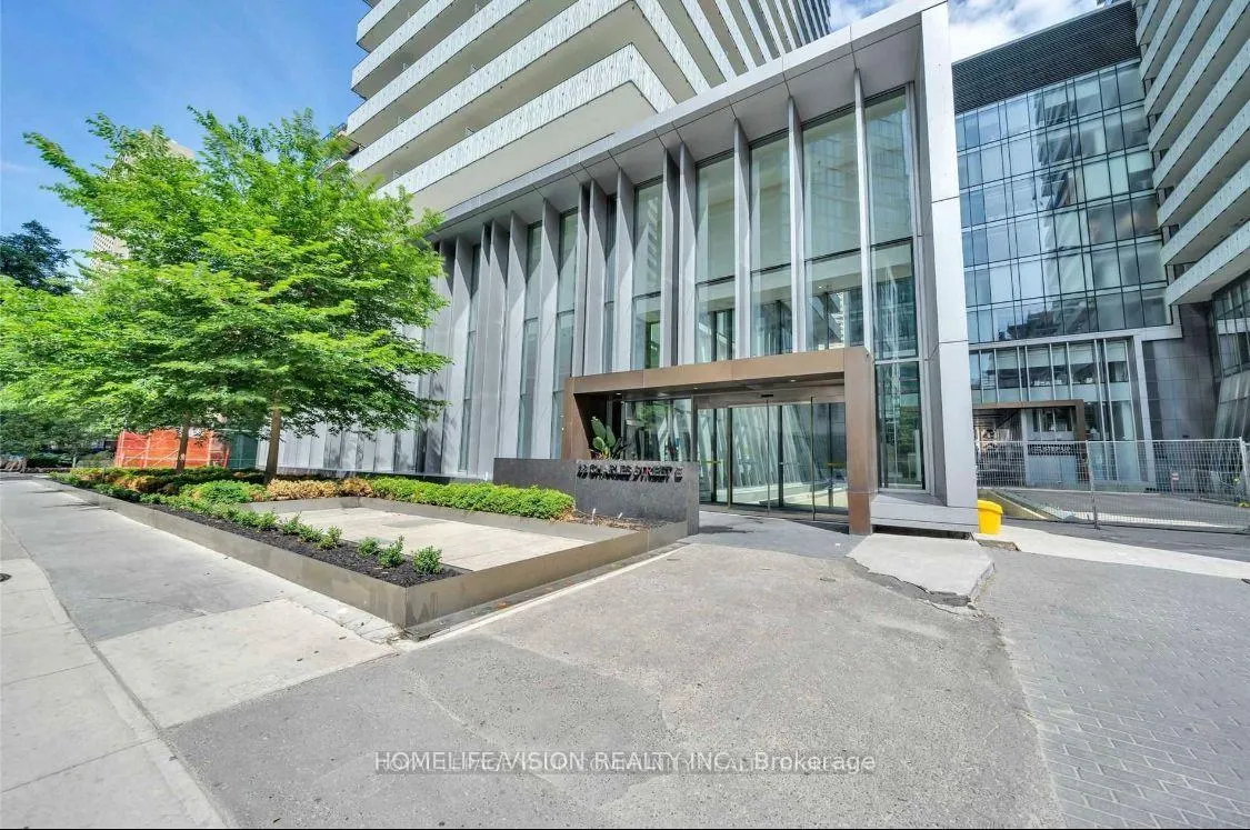 Photo 17 of Unit 4207, 42 Charles Street E, Toronto, Church-Yonge Corridor — HOMEH