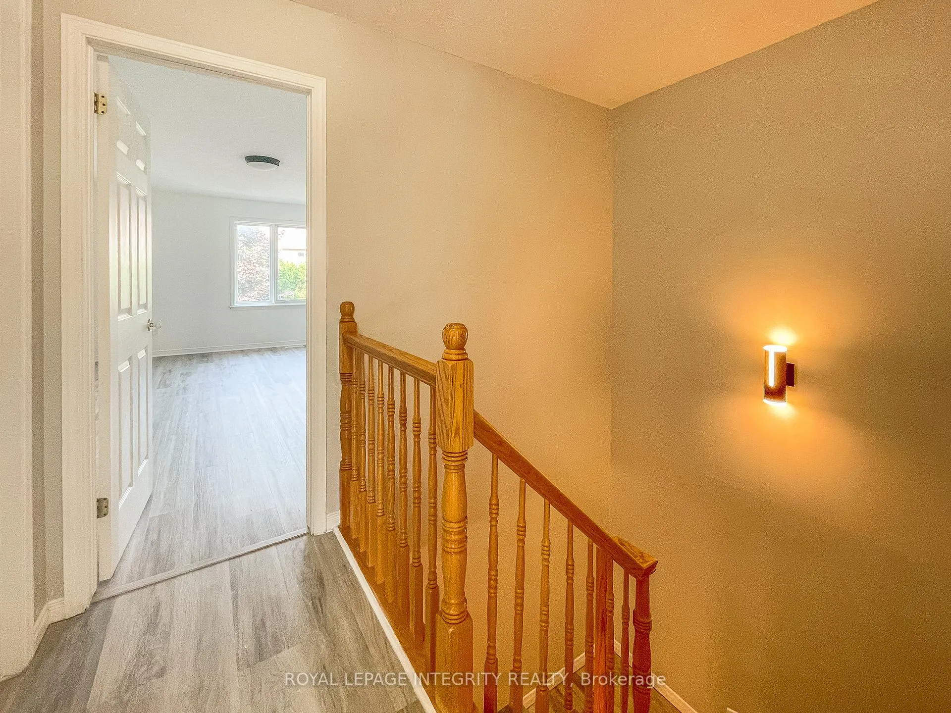 Photo 14 of 172 Gray Crescent, Ottawa, Kanata - Beaverbrook — HOMEH