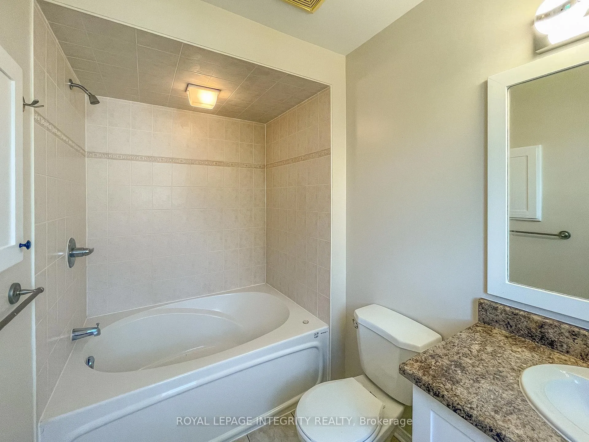 Photo 17 of 172 Gray Crescent, Ottawa, Kanata - Beaverbrook — HOMEH
