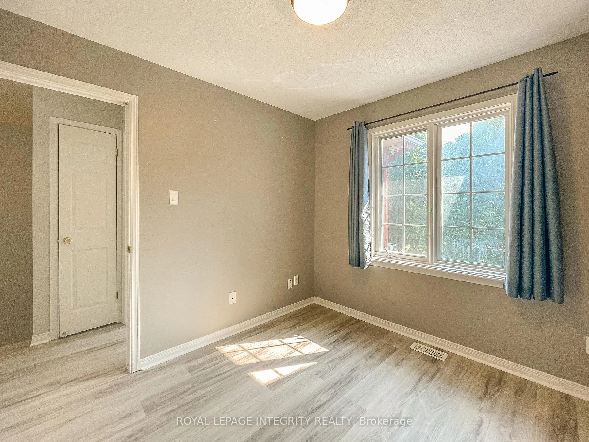 Photo 21 of 172 Gray Crescent, Ottawa, Kanata - Beaverbrook — HOMEH
