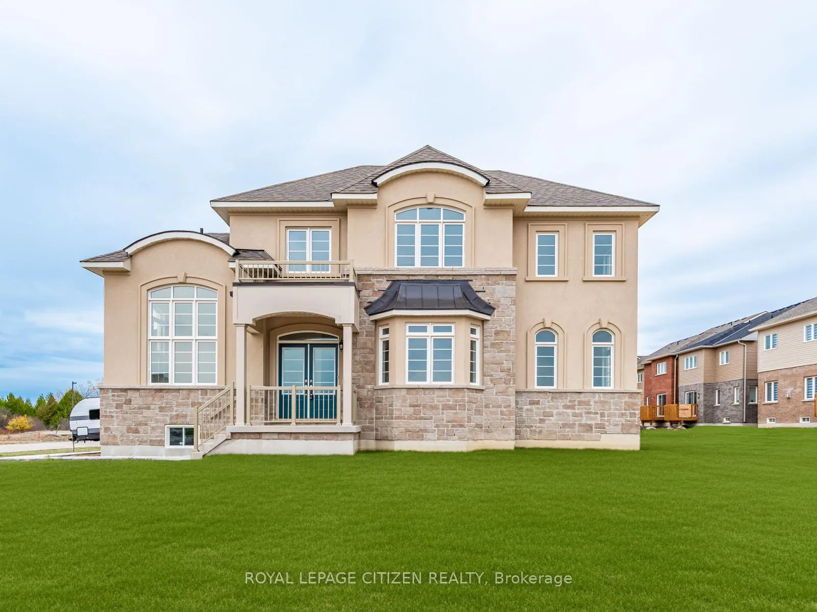 Photo 1 of 165 Hawkins Street, Georgina, Sutton & Jackson's Point — HOMEH
