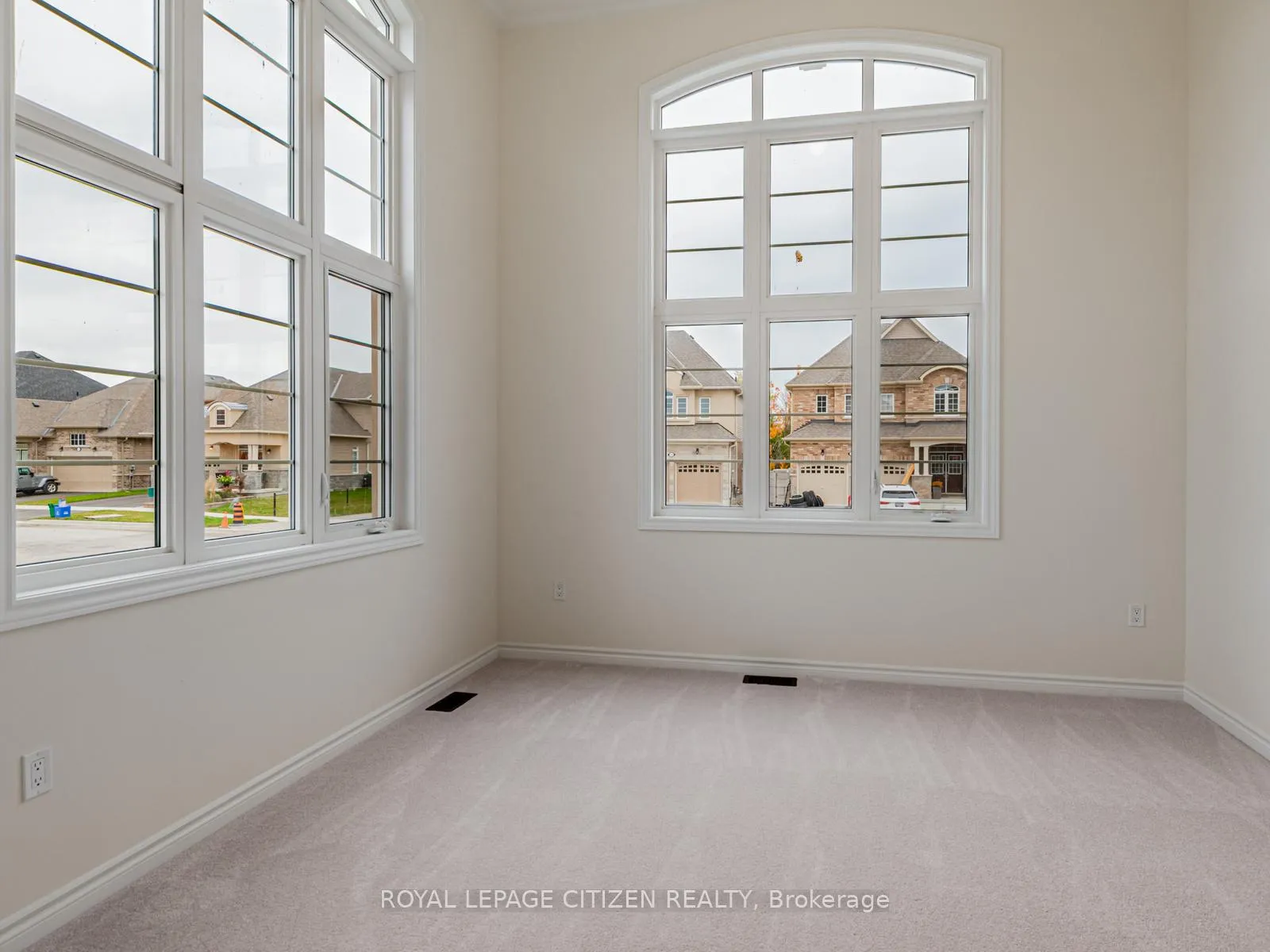 Photo 5 of 165 Hawkins Street, Georgina, Sutton & Jackson's Point — HOMEH