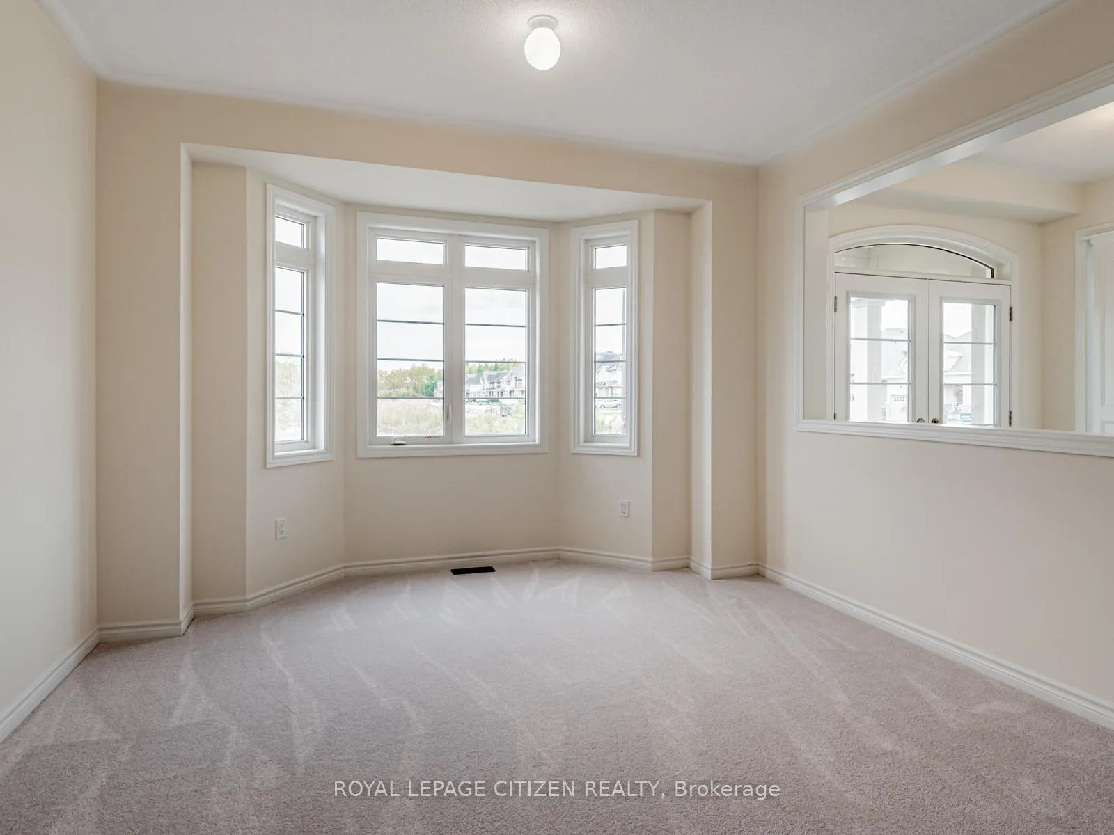 Photo 8 of 165 Hawkins Street, Georgina, Sutton & Jackson's Point — HOMEH