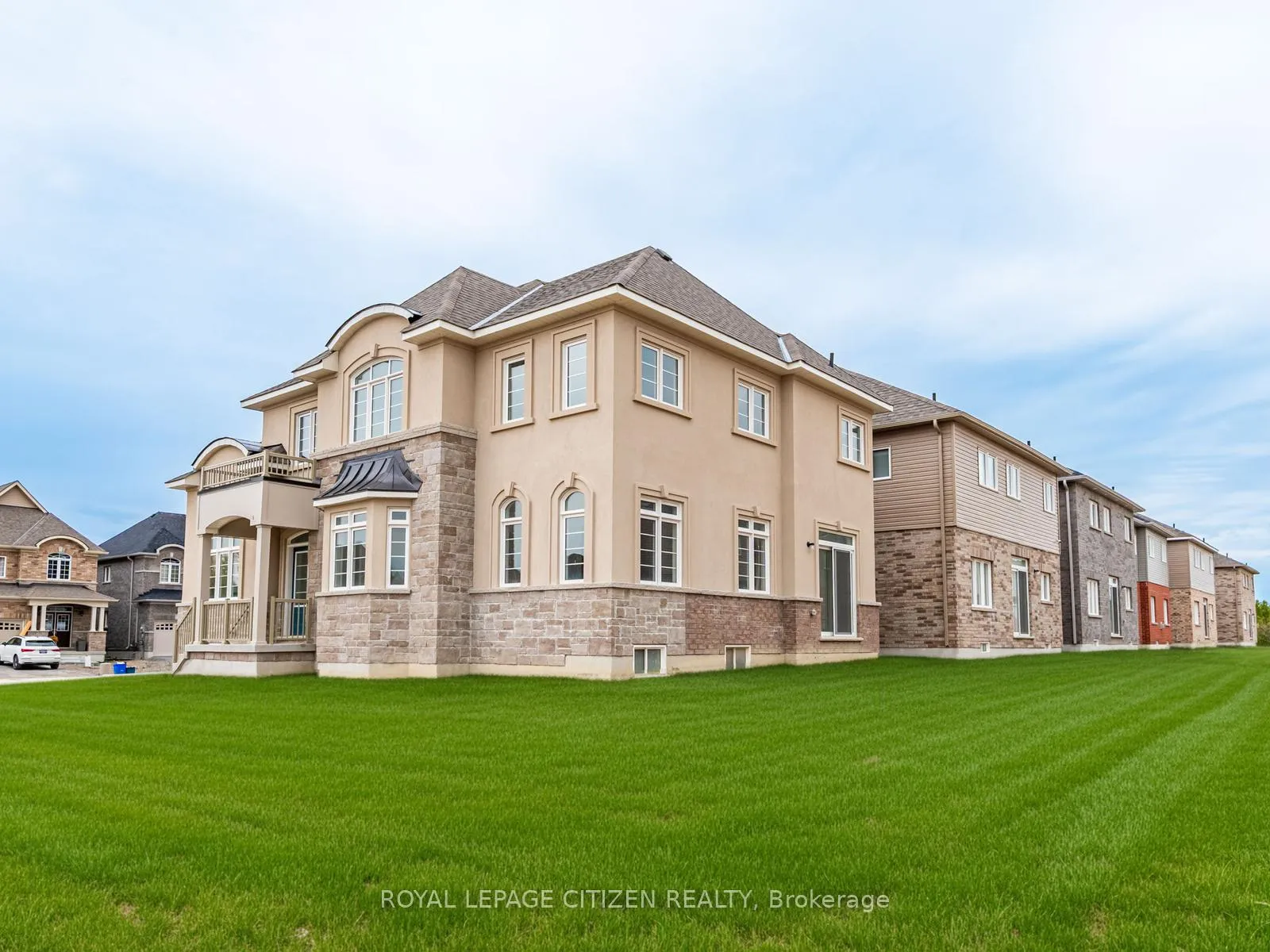 Photo 36 of 165 Hawkins Street, Georgina, Sutton & Jackson's Point — HOMEH