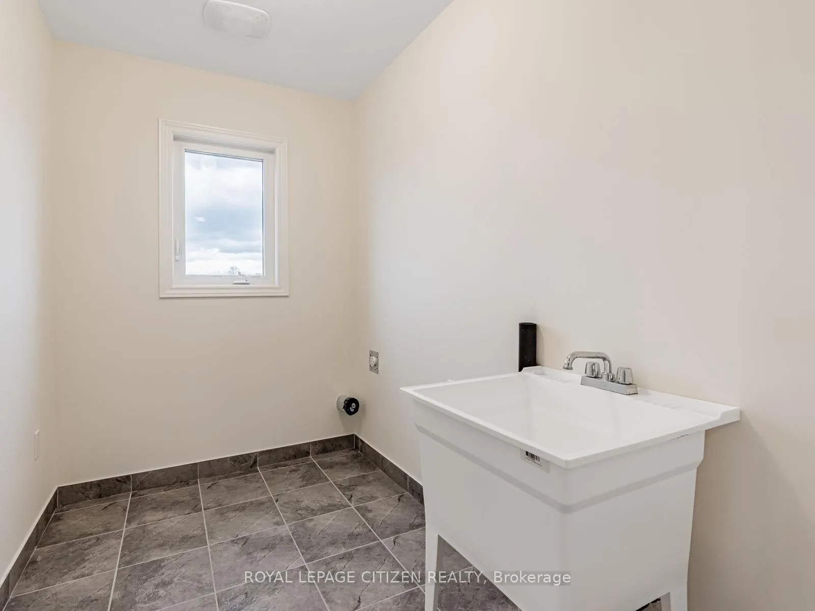 Photo 28 of 17 Heather Fullerton Road, Georgina, Sutton & Jackson's Point — HOMEH