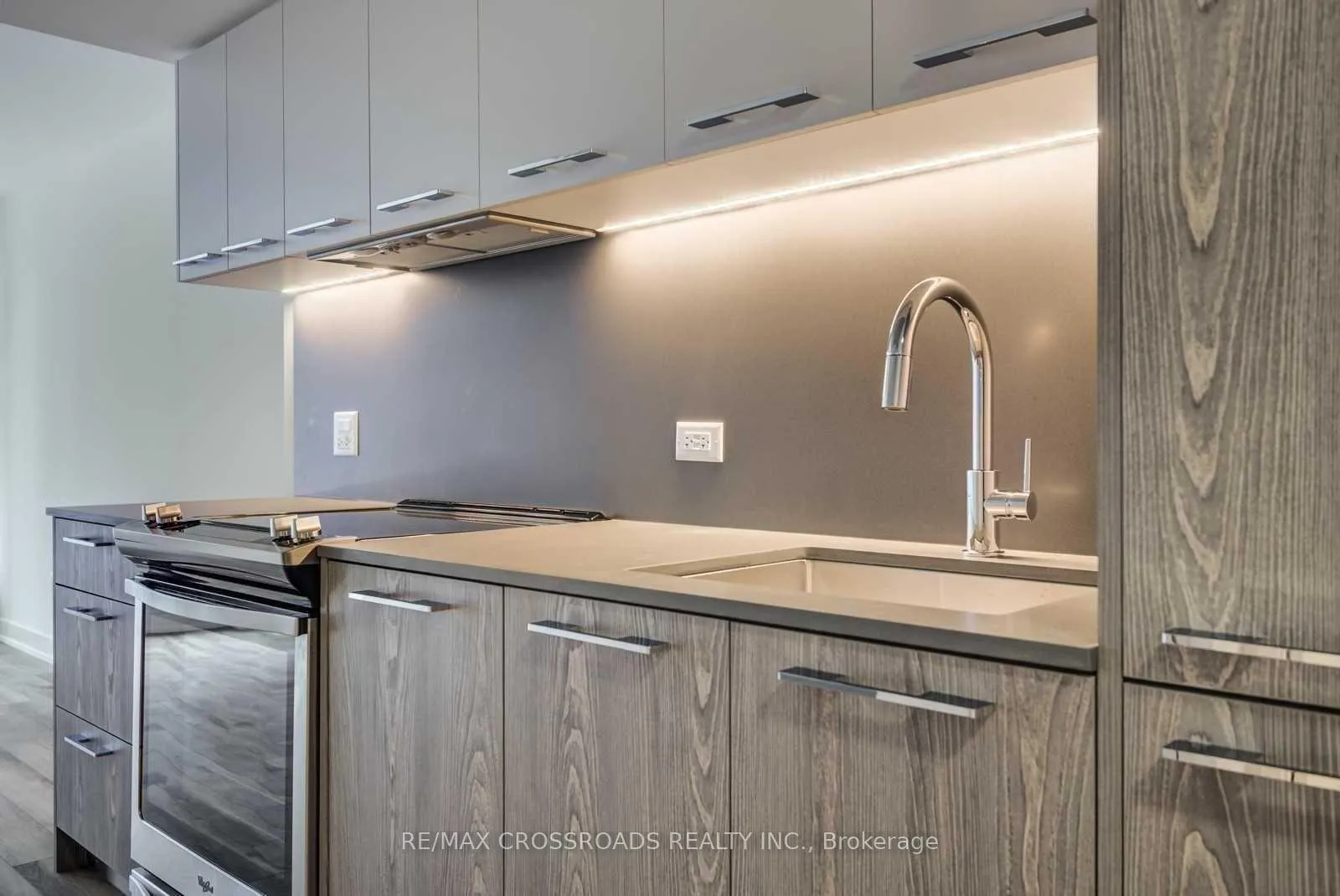 Photo 3 of Unit 410, 30 Baseball Place, Toronto, South Riverdale — HOMEH