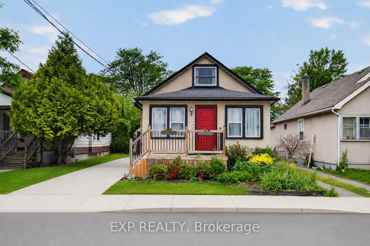 Photo 1 of 5 Elberta Street, St. Catharines, Facer — HOMEH