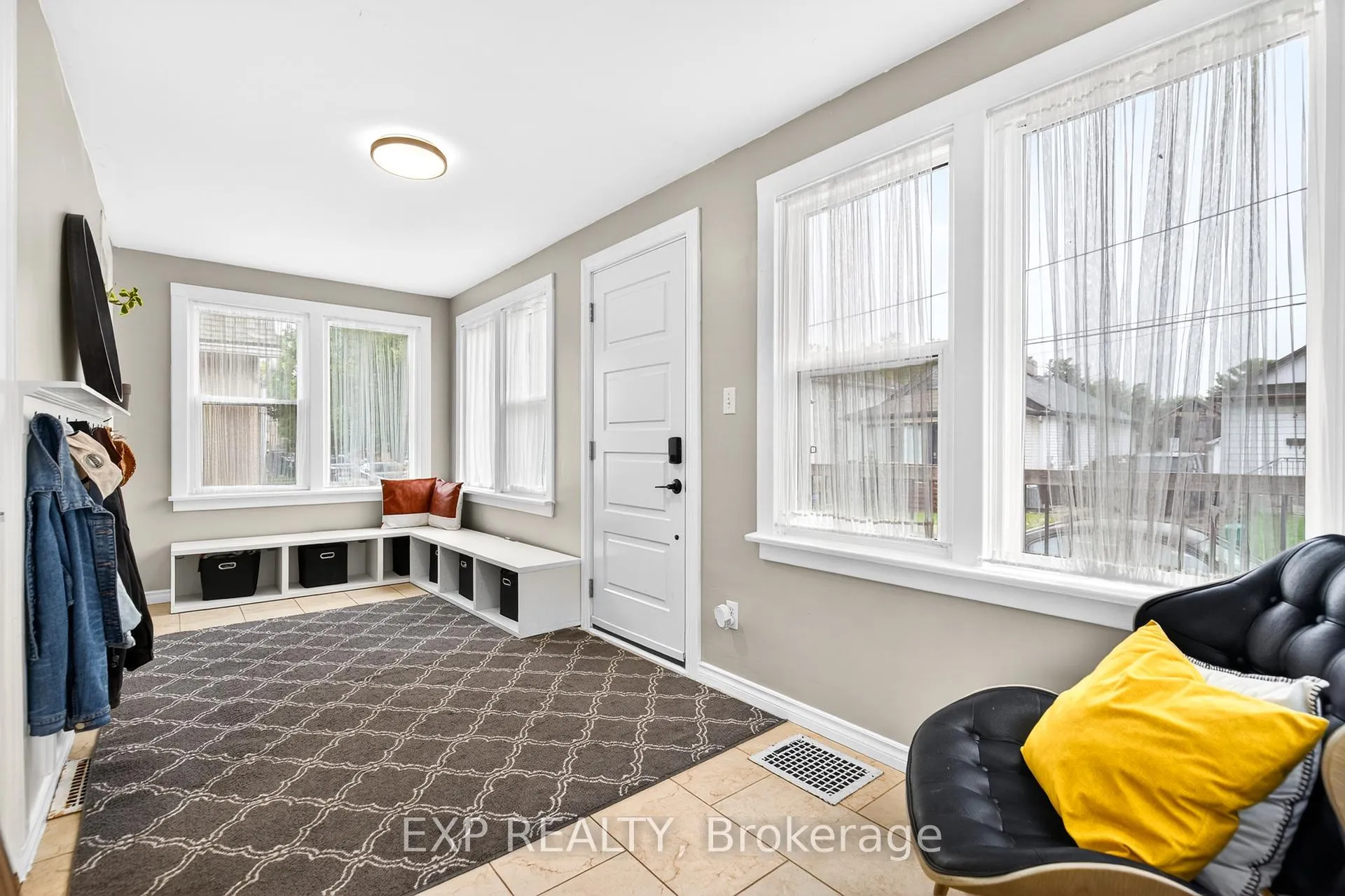 Photo 4 of 5 Elberta Street, St. Catharines, Facer — HOMEH