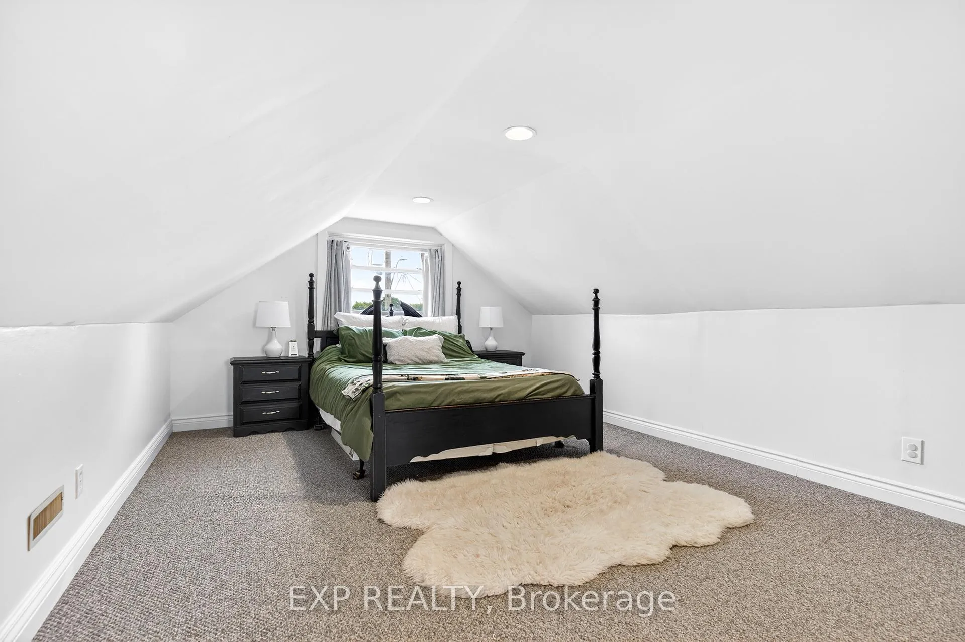 Photo 34 of 5 Elberta Street, St. Catharines, Facer — HOMEH