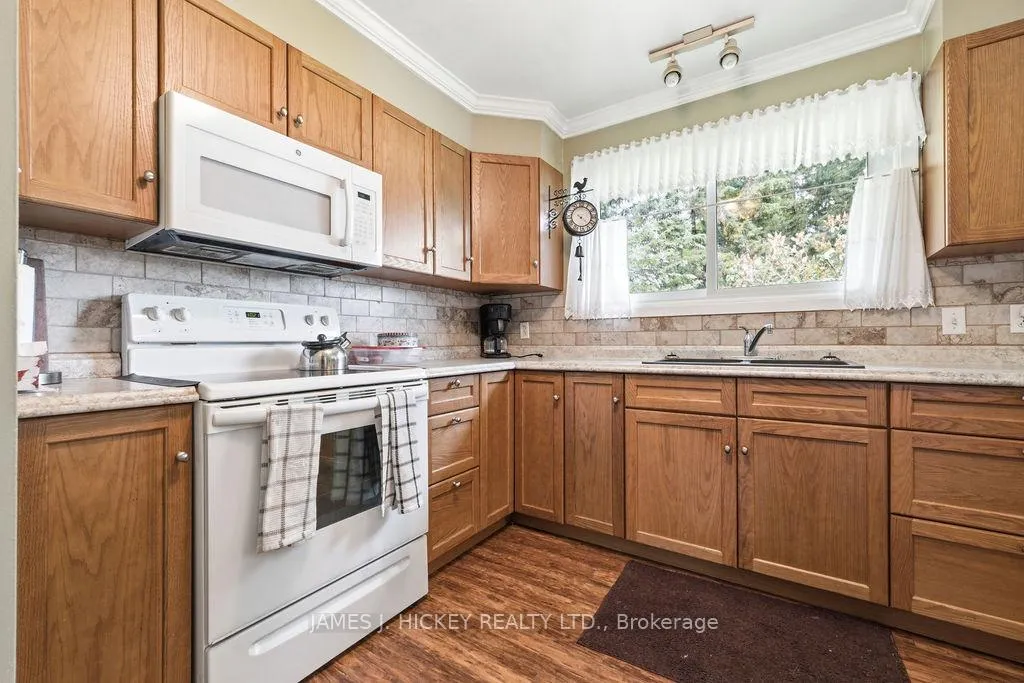 Photo 7 of 23 Thomas Street, Deep River — HOMEH