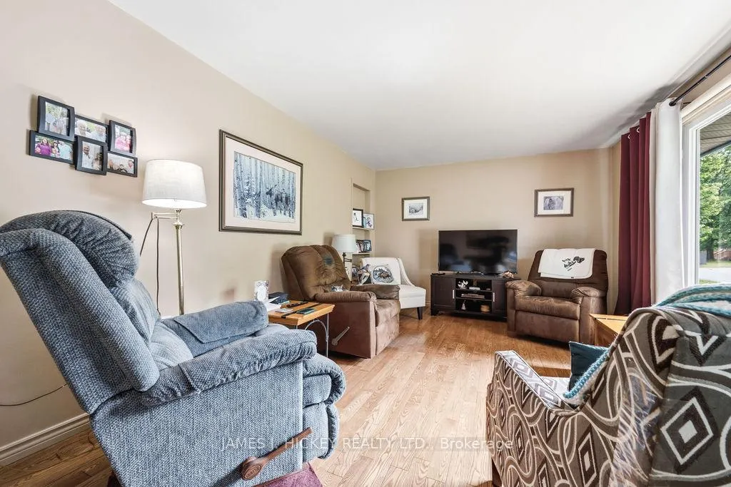 Photo 14 of 23 Thomas Street, Deep River — HOMEH