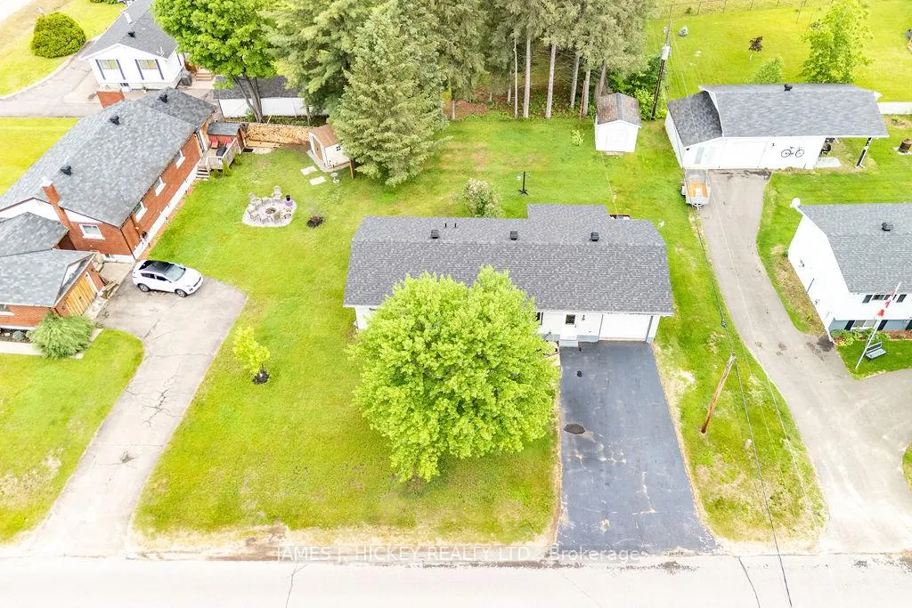 Photo 35 of 23 Thomas Street, Deep River — HOMEH