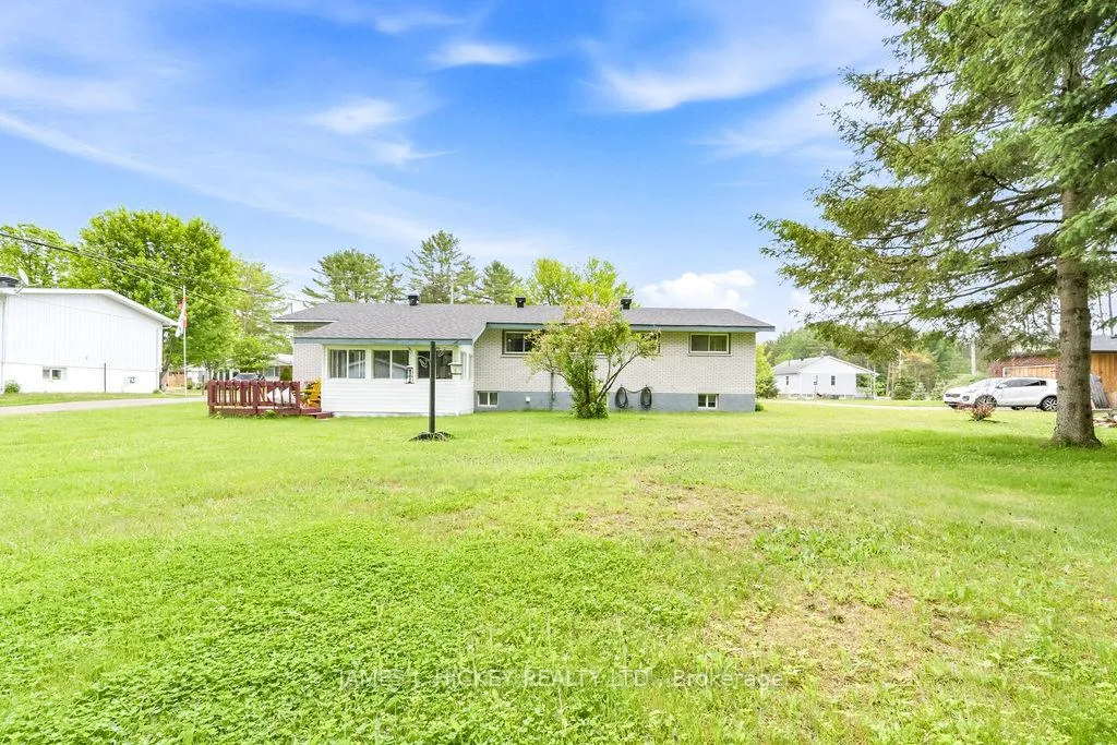 Photo 41 of 23 Thomas Street, Deep River — HOMEH