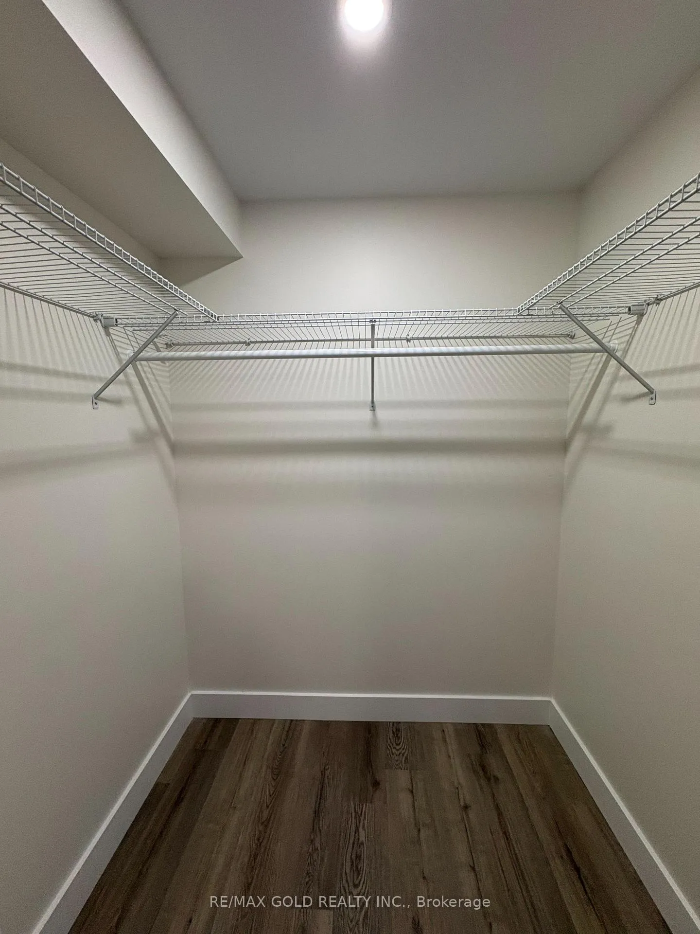Photo 8 of Unit bsmt, 145 Riverhead Drive, Etobicoke, Rexdale-Kipling — HOMEH