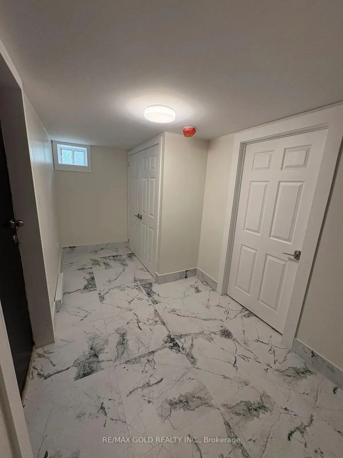 Photo 13 of Unit bsmt, 145 Riverhead Drive, Etobicoke, Rexdale-Kipling — HOMEH