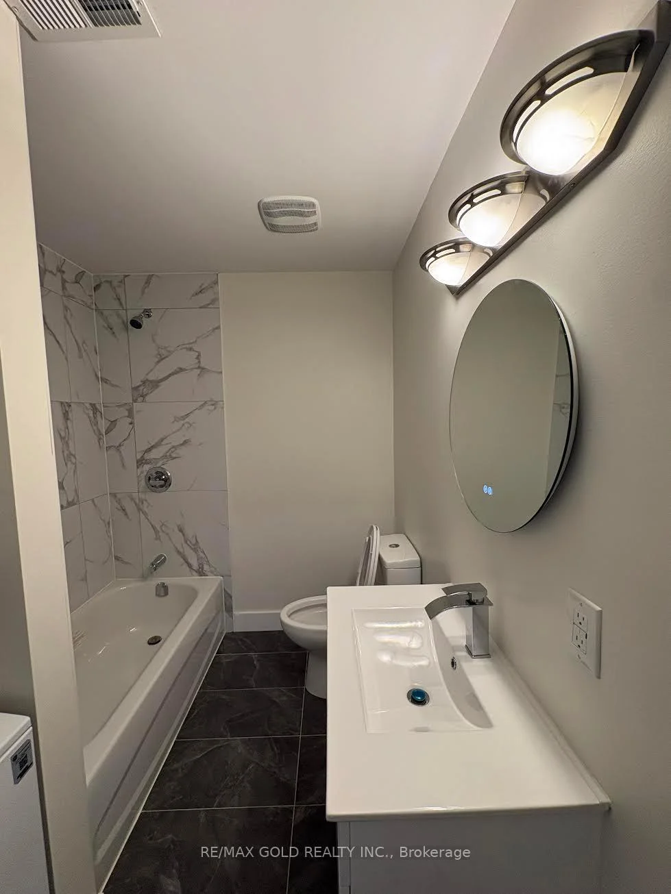 Photo 18 of Unit bsmt, 145 Riverhead Drive, Etobicoke, Rexdale-Kipling — HOMEH