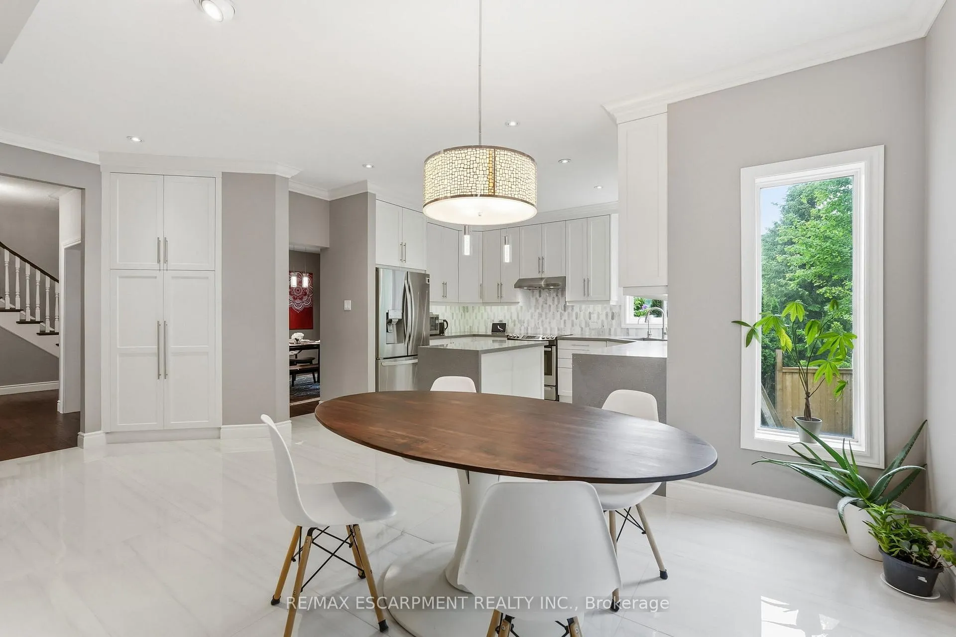 Photo 13 of 58 Anderson Court, Hamilton, Ancaster — HOMEH