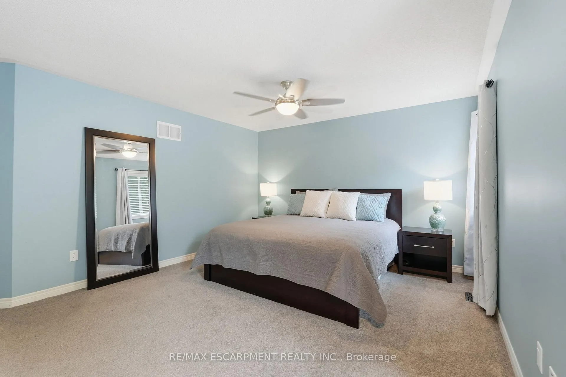 Photo 24 of 58 Anderson Court, Hamilton, Ancaster — HOMEH