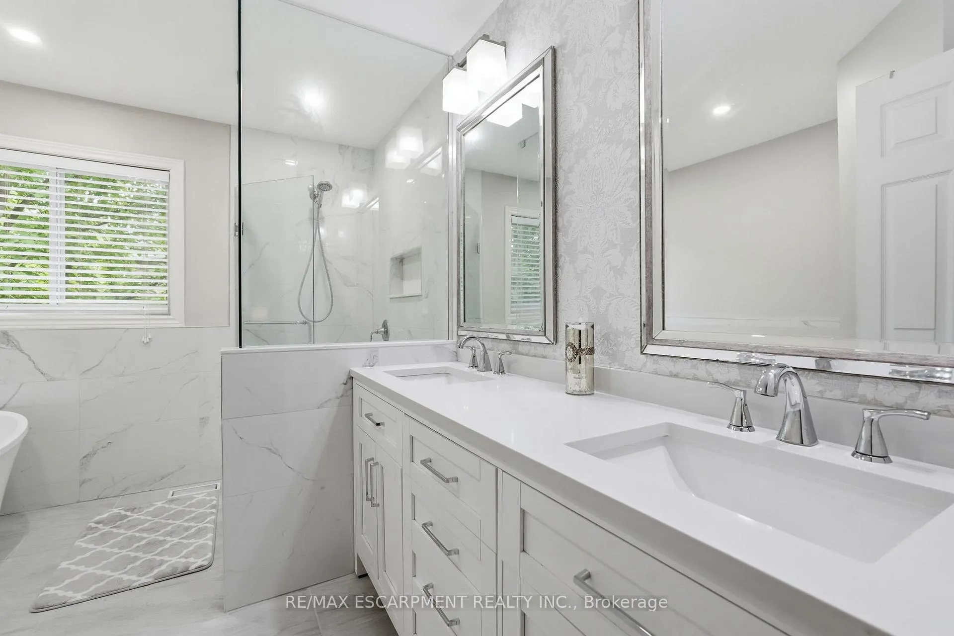 Photo 26 of 58 Anderson Court, Hamilton, Ancaster — HOMEH
