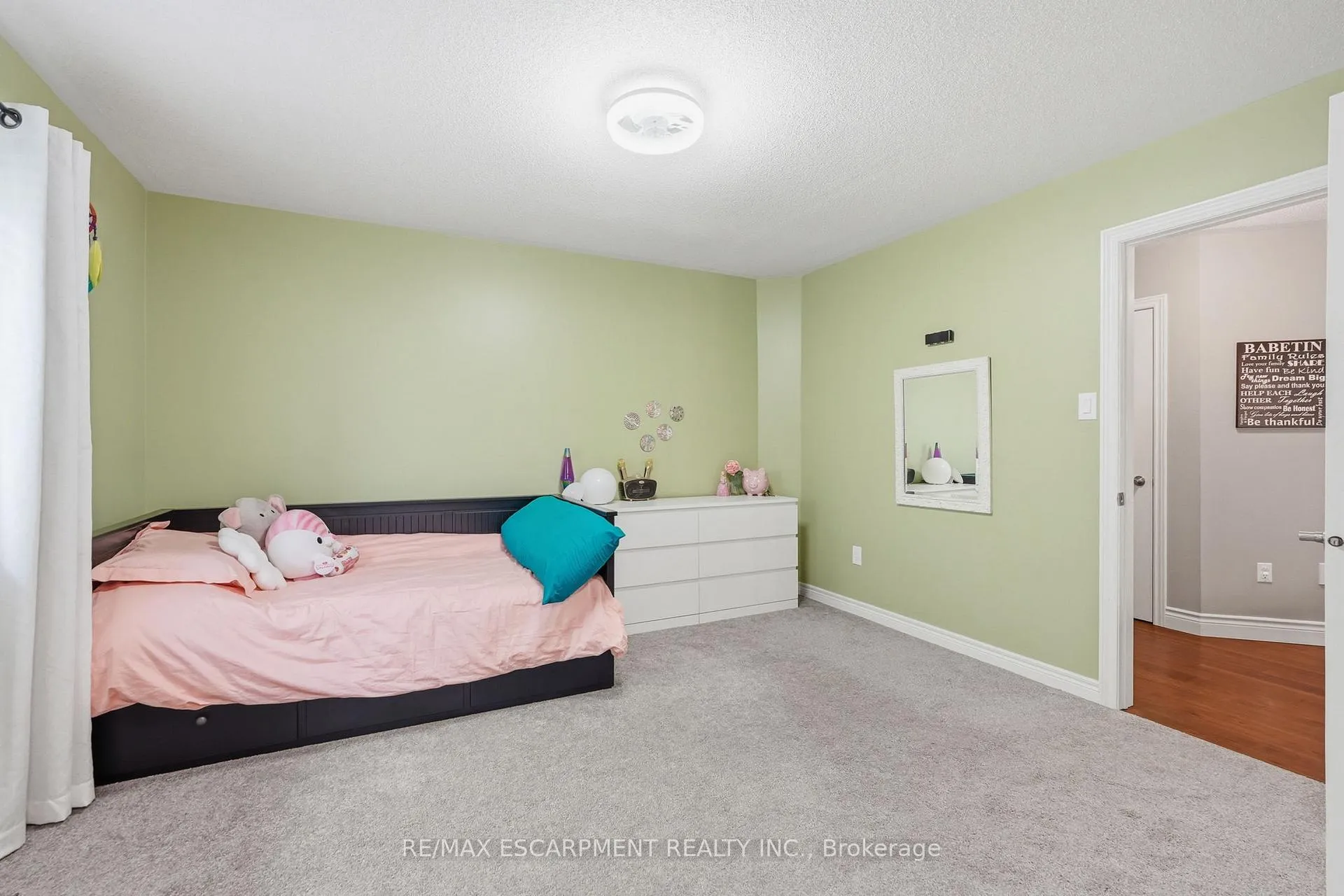Photo 30 of 58 Anderson Court, Hamilton, Ancaster — HOMEH