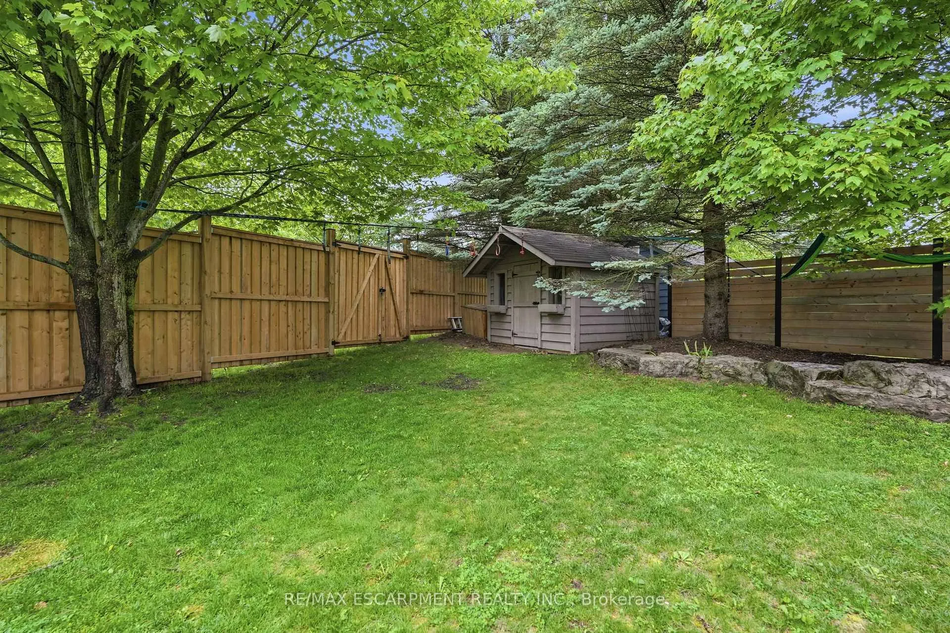 Photo 42 of 58 Anderson Court, Hamilton, Ancaster — HOMEH