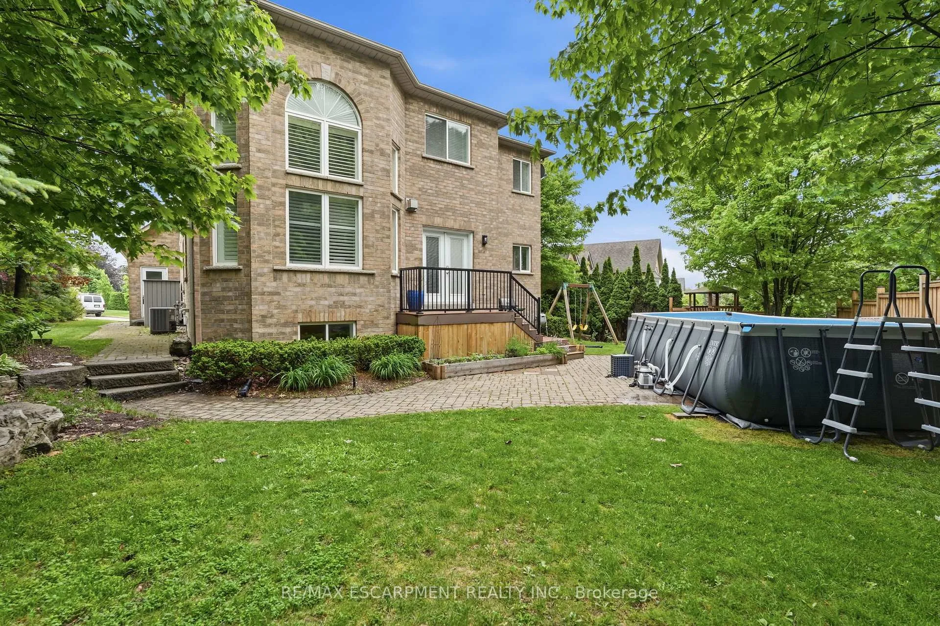 Photo 44 of 58 Anderson Court, Hamilton, Ancaster — HOMEH