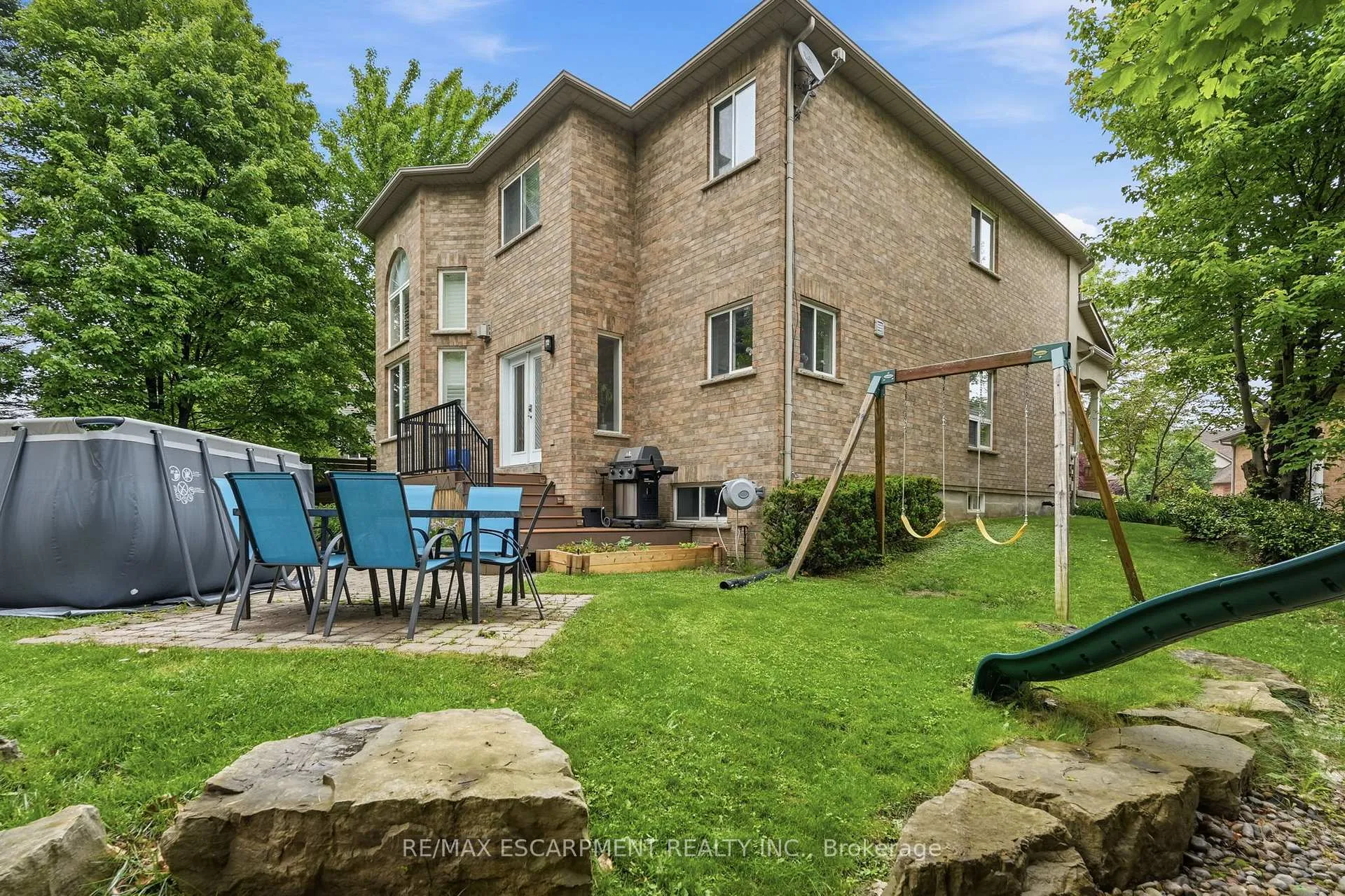 Photo 45 of 58 Anderson Court, Hamilton, Ancaster — HOMEH