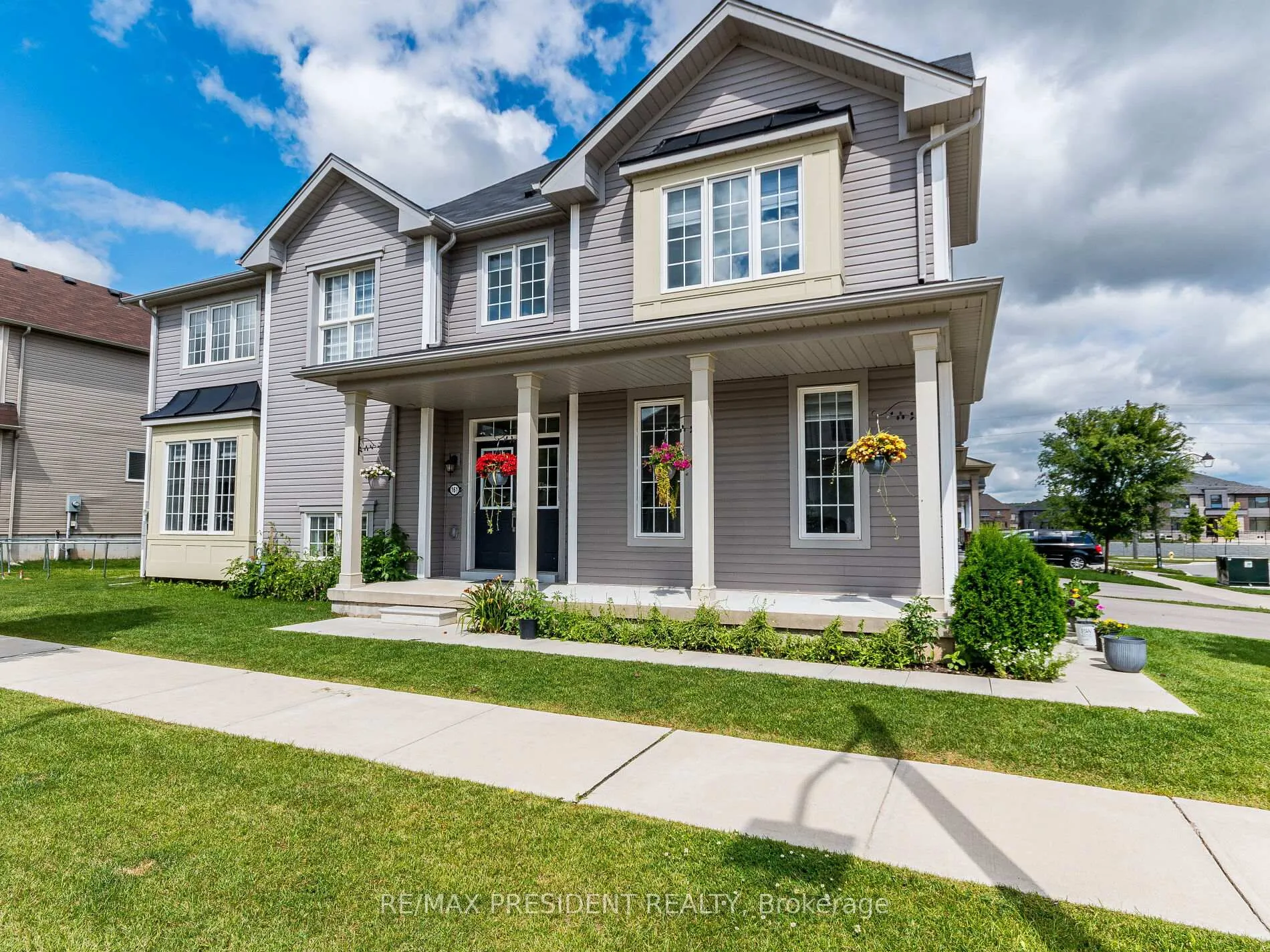 Photo 1 of 161 Munro Circle E, Brantford — HOMEH