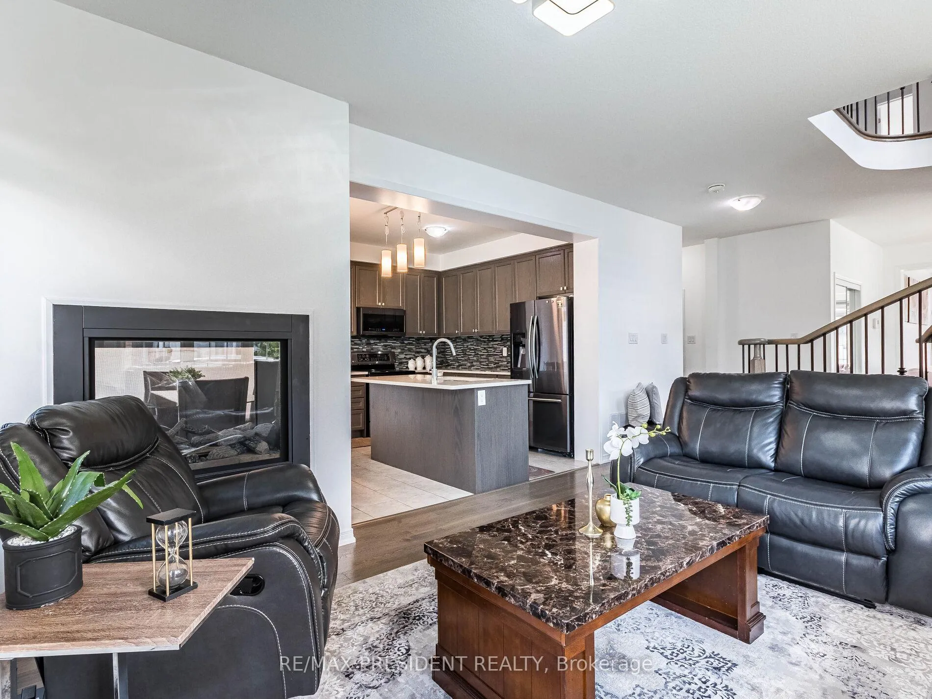 Photo 12 of 161 Munro Circle E, Brantford — HOMEH