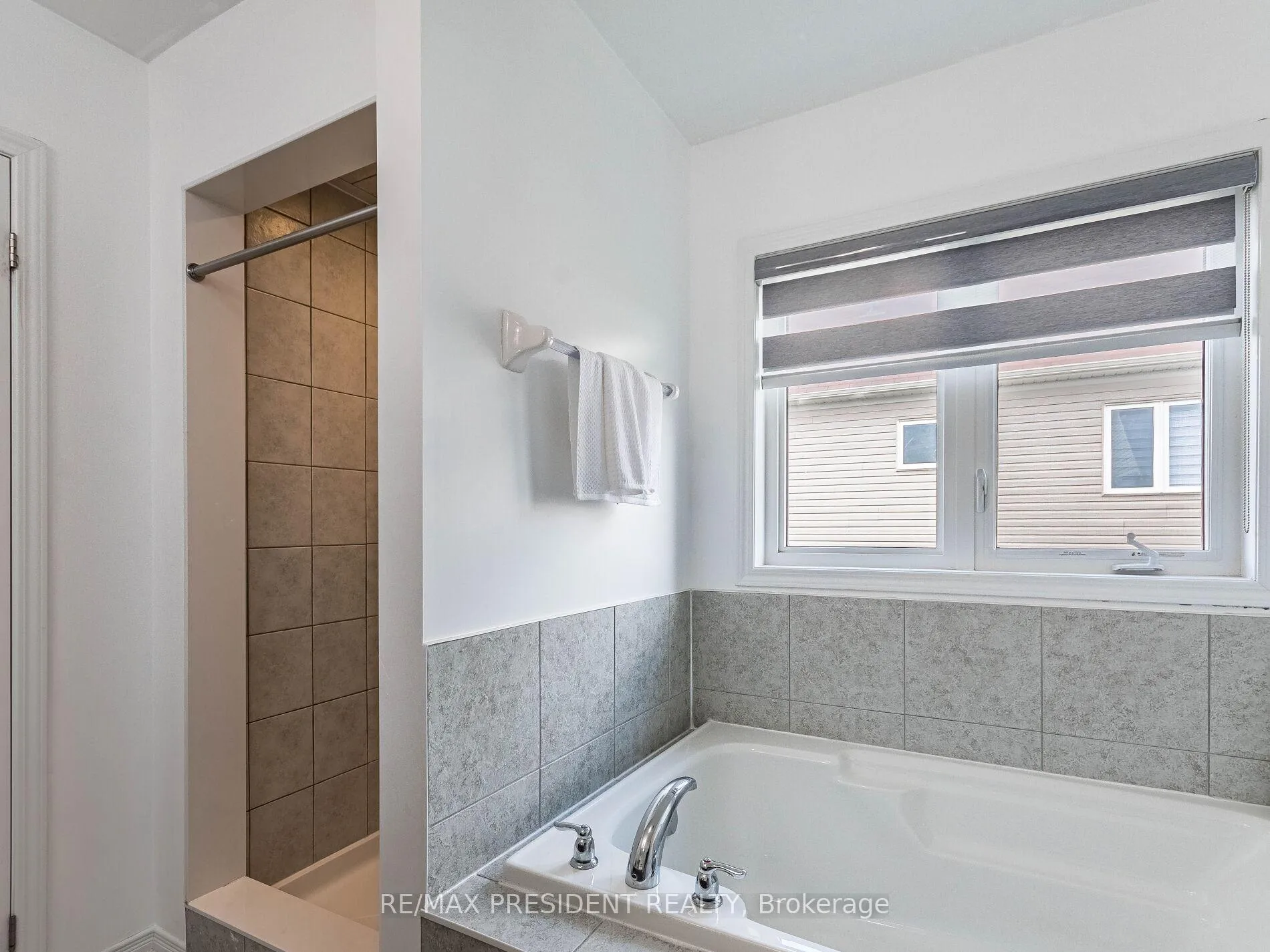 Photo 28 of 161 Munro Circle E, Brantford — HOMEH