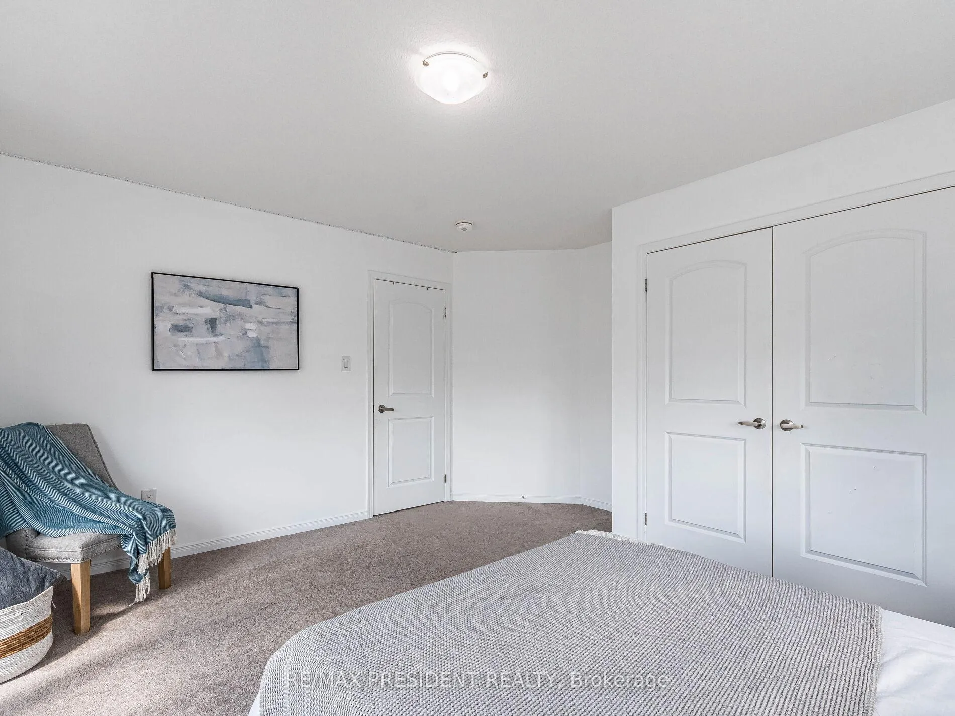 Photo 32 of 161 Munro Circle E, Brantford — HOMEH