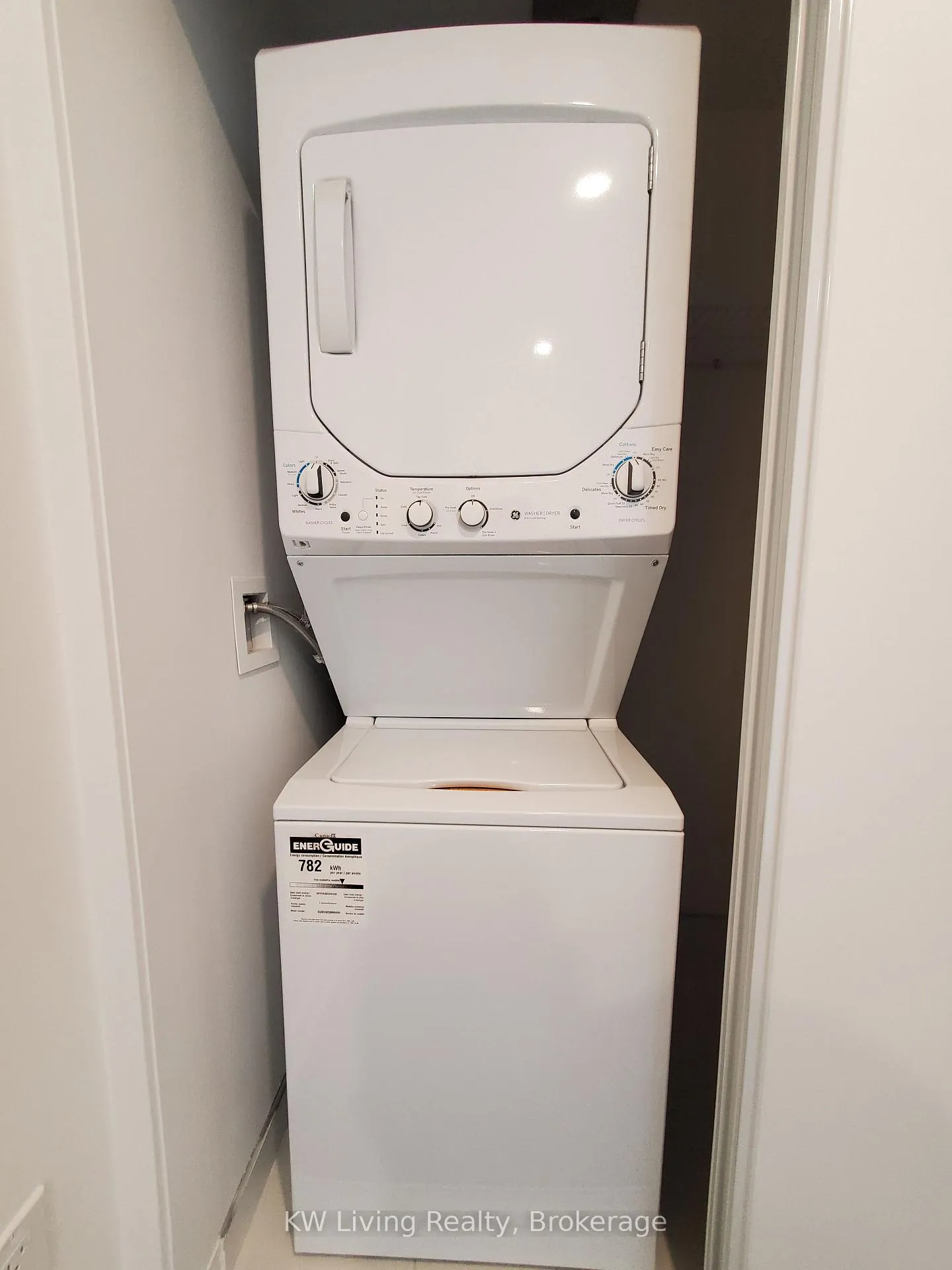 Photo 10 of Unit 2504, 33 Helendale Avenue, Toronto, Yonge-Eglinton — HOMEH