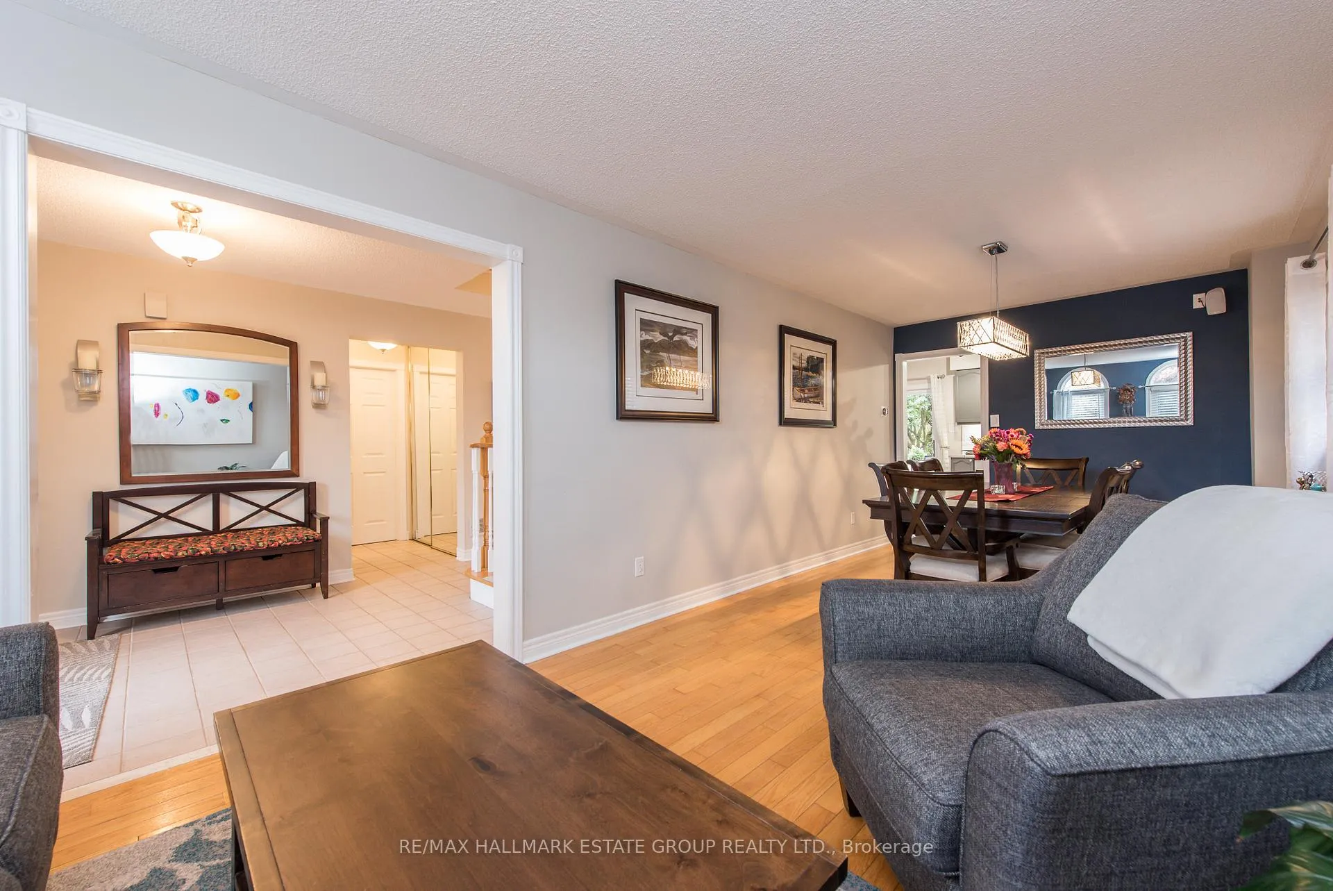 Photo 8 of 5 Cochrane Avenue, Brampton, Heart Lake East — HOMEH