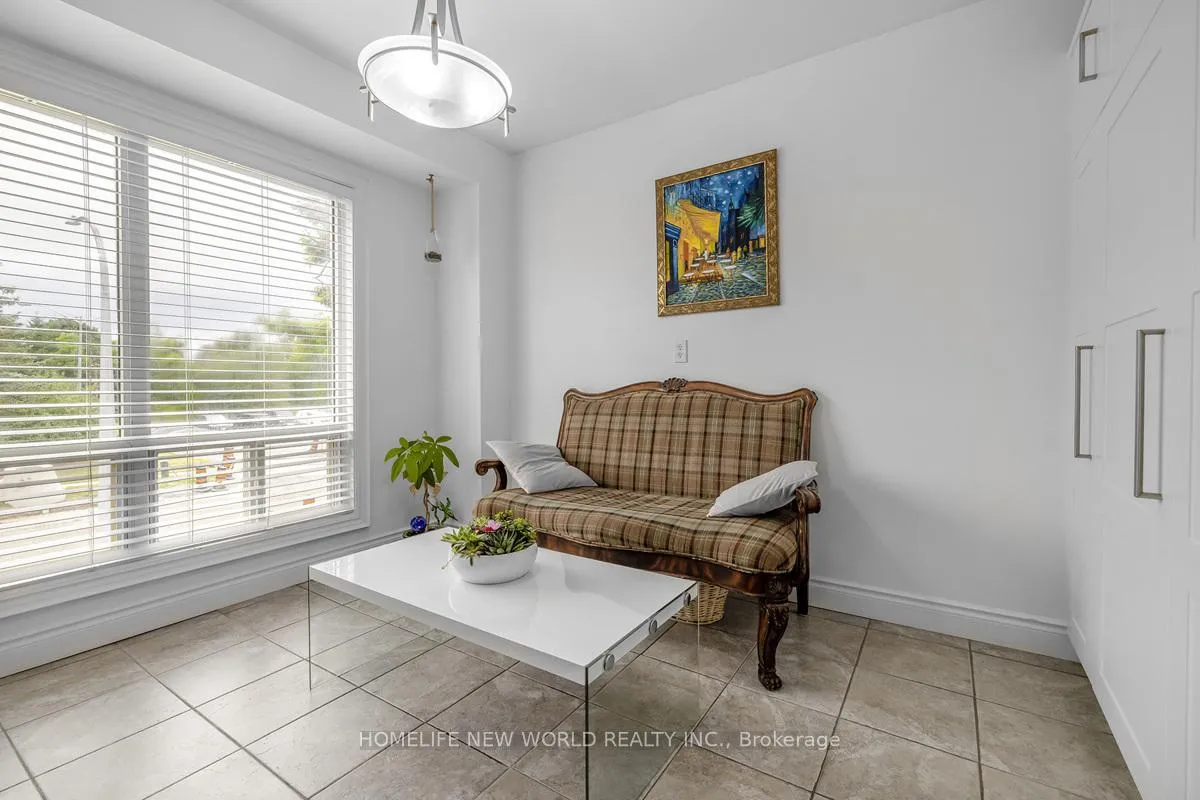 Photo 18 of 61 Poplar Crescent, Aurora, Aurora Highlands — HOMEH