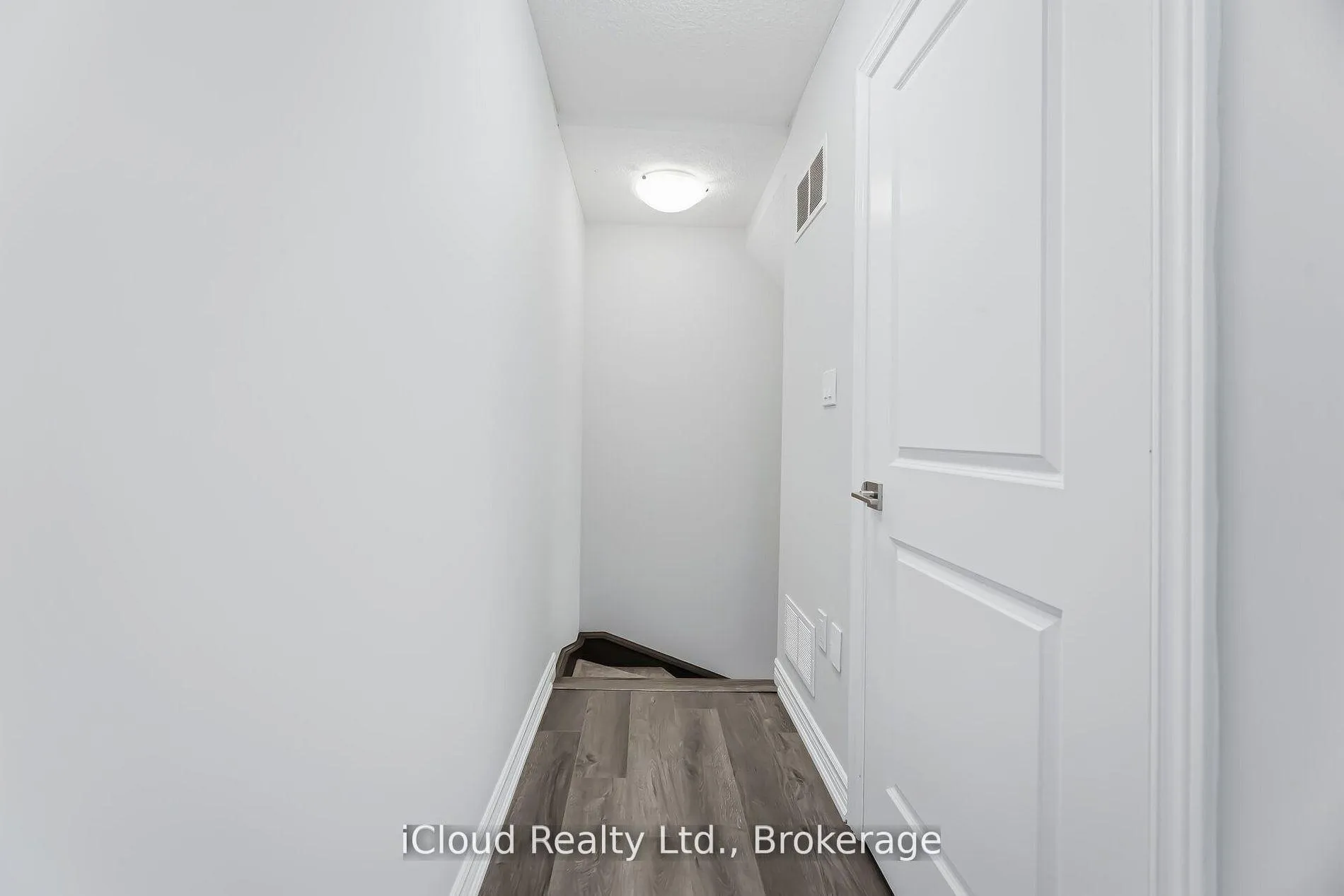 Photo 16 of Unit 103, 445 Ontario Street, Milton, Timberlea — HOMEH