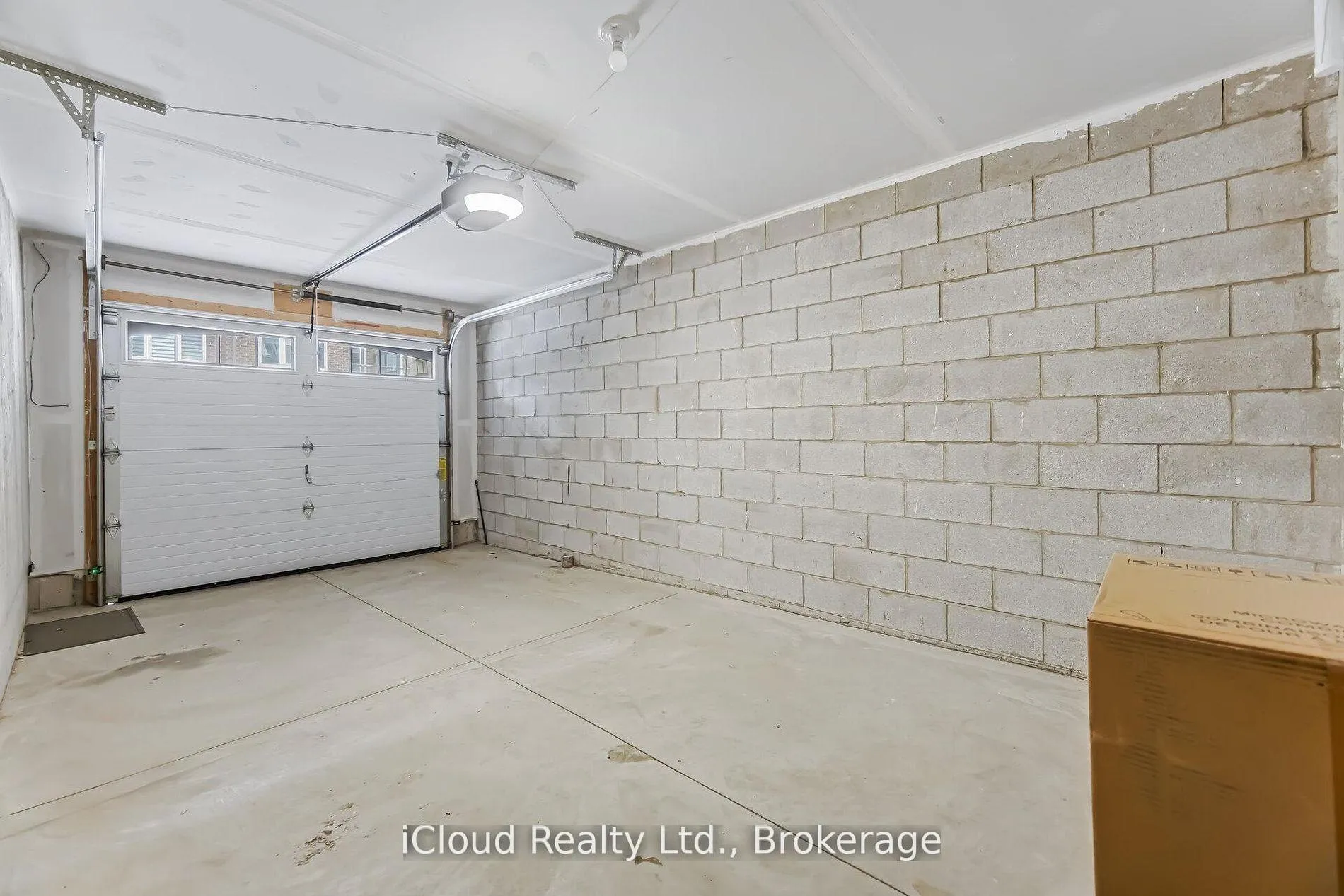 Photo 38 of Unit 103, 445 Ontario Street, Milton, Timberlea — HOMEH