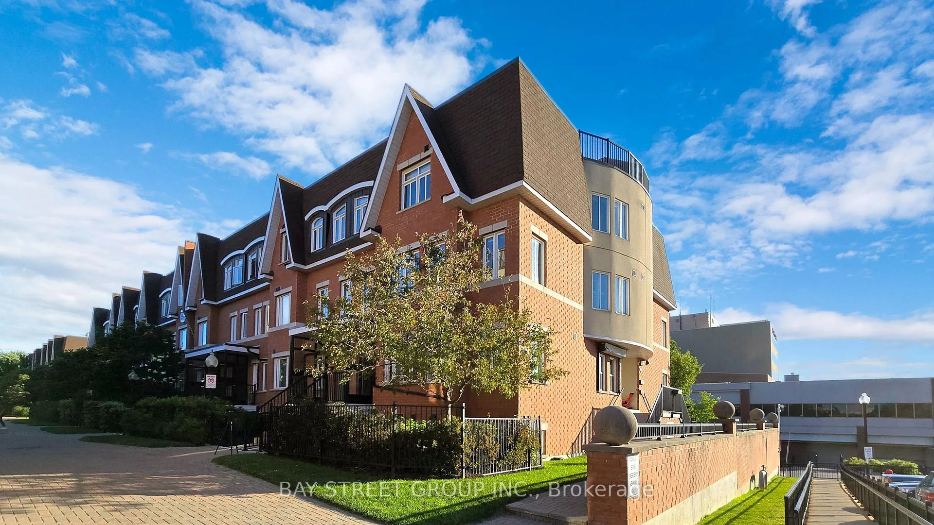 Photo 1 of Unit 212, 308 John Street, Markham, Aileen-Willowbrook — HOMEH