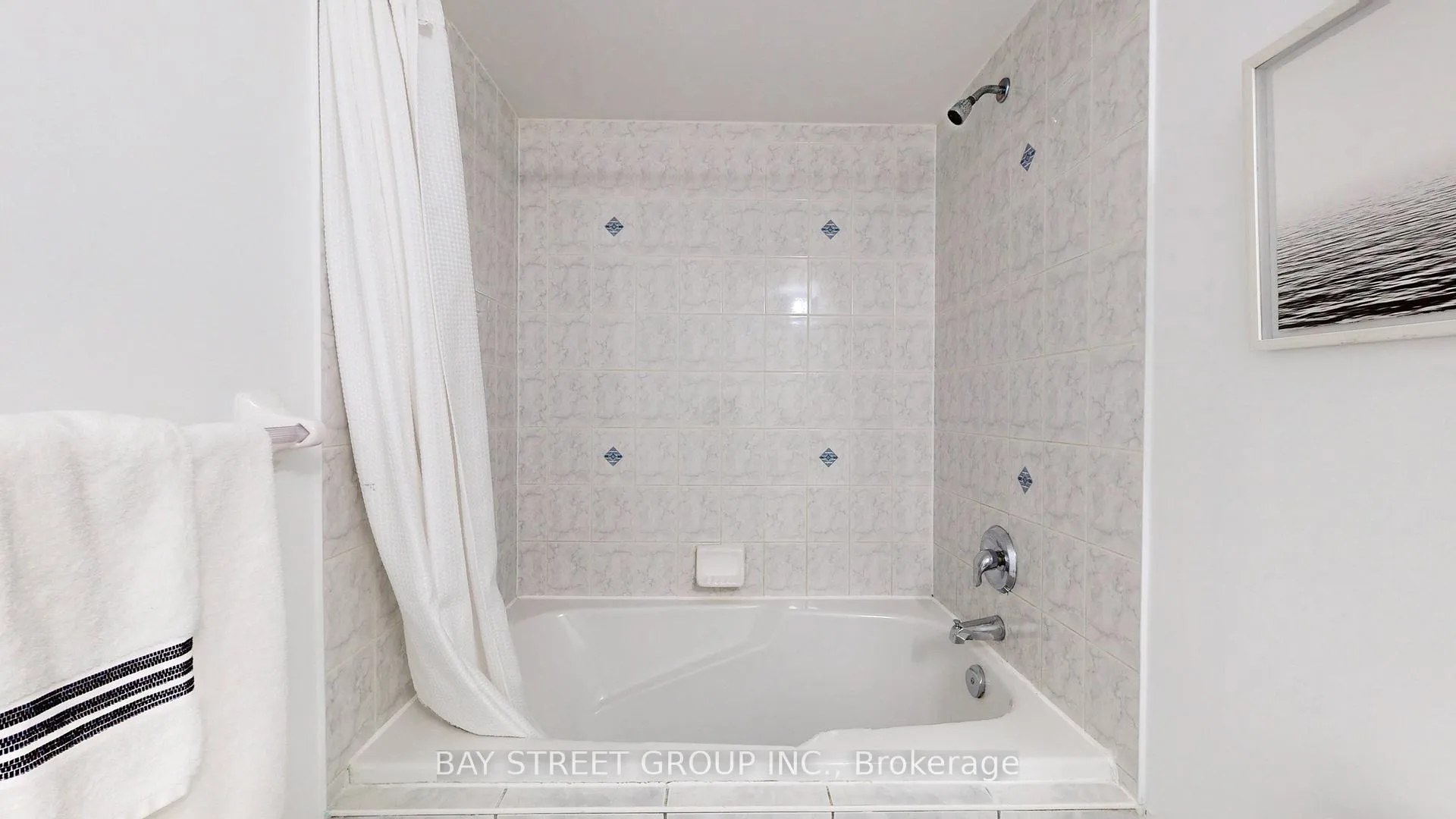 Photo 13 of Unit 212, 308 John Street, Markham, Aileen-Willowbrook — HOMEH