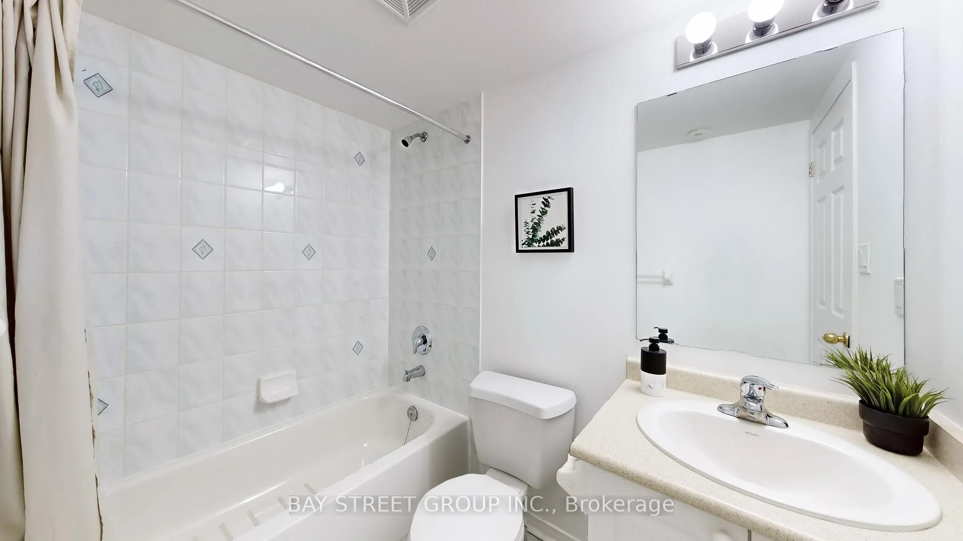 Photo 18 of Unit 212, 308 John Street, Markham, Aileen-Willowbrook — HOMEH