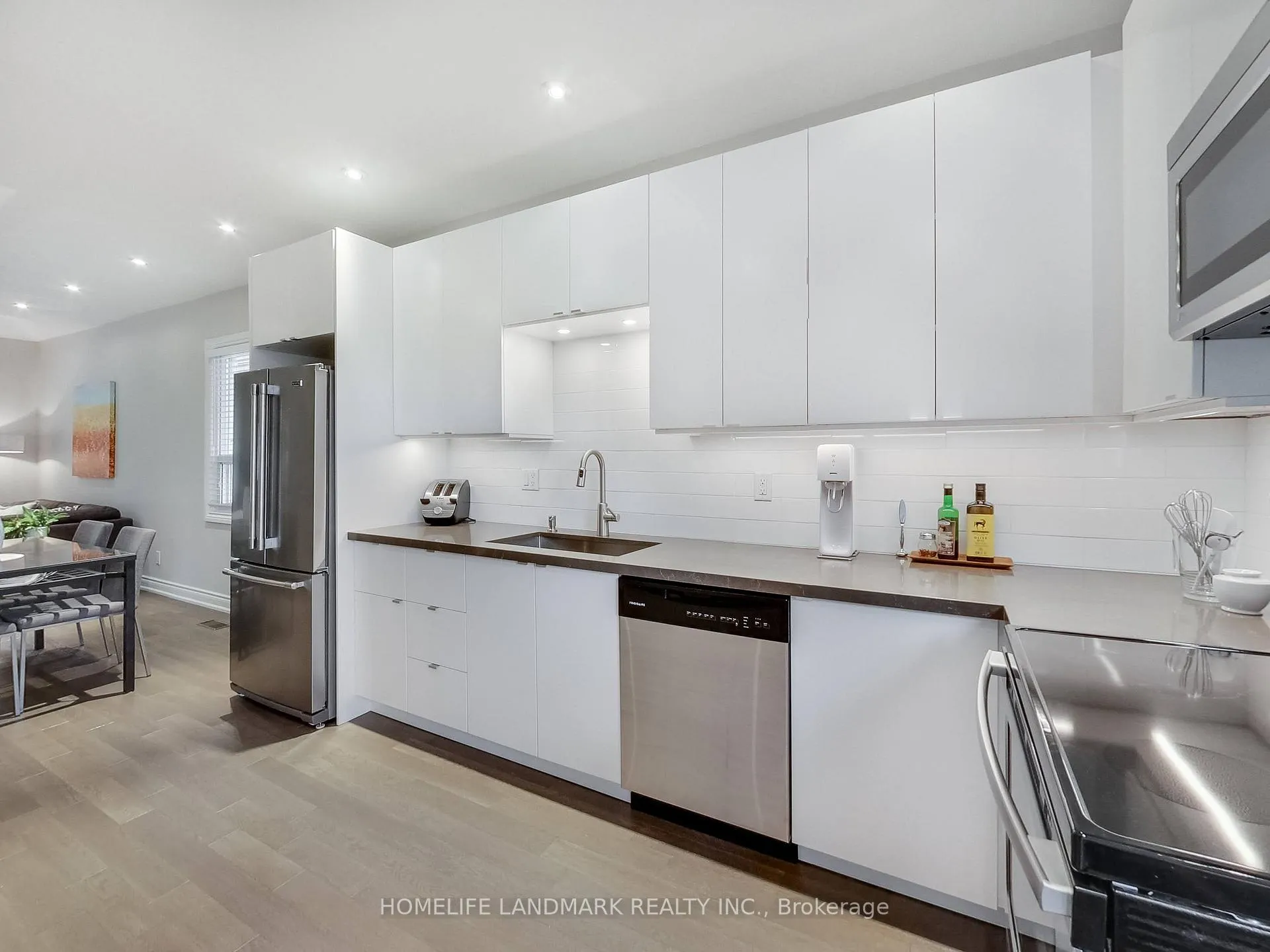 Photo 11 of 297 Withrow Avenue, Toronto, Blake-Jones — HOMEH