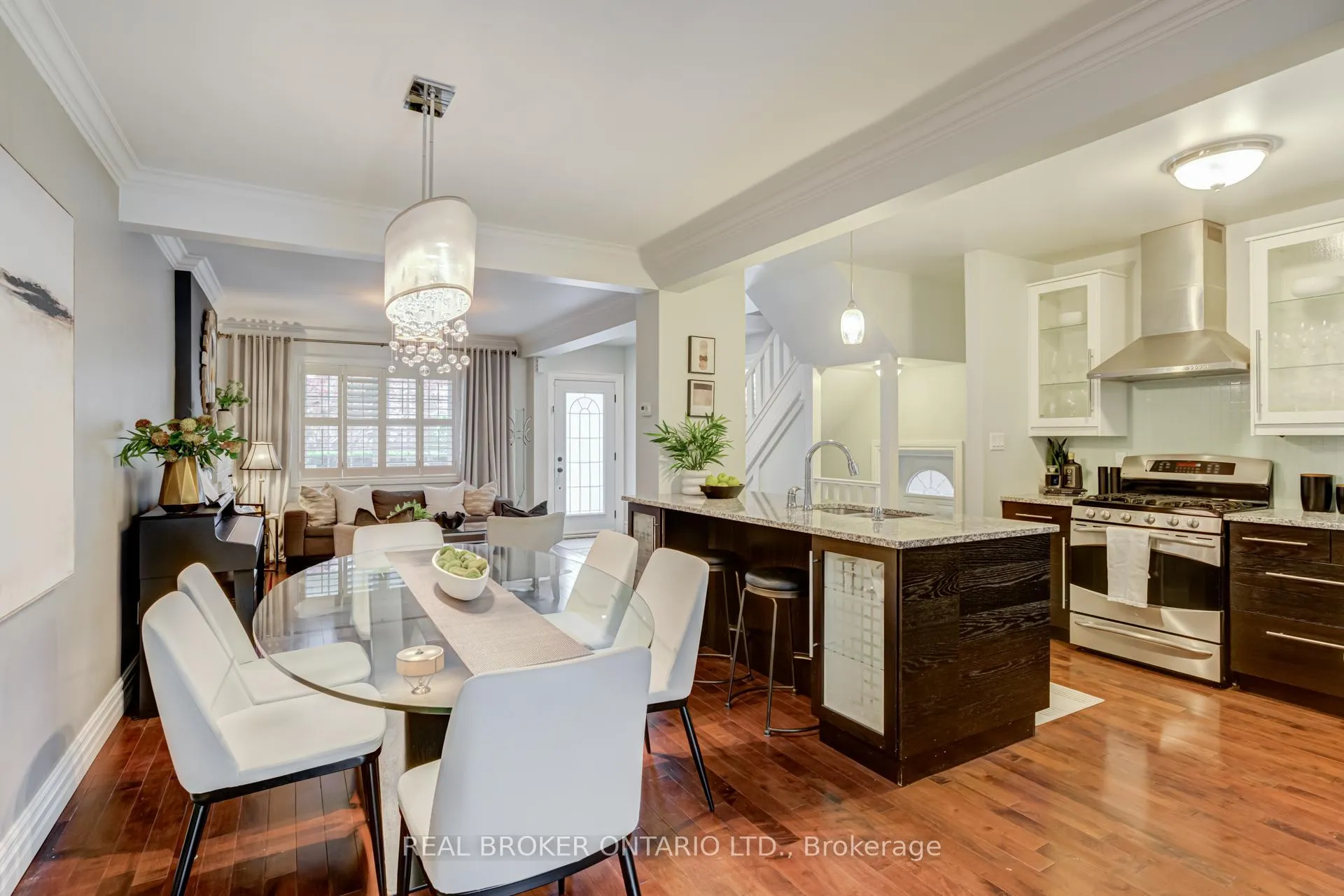 Photo 9 of 331 Millwood Road, Toronto, Mount Pleasant East — HOMEH